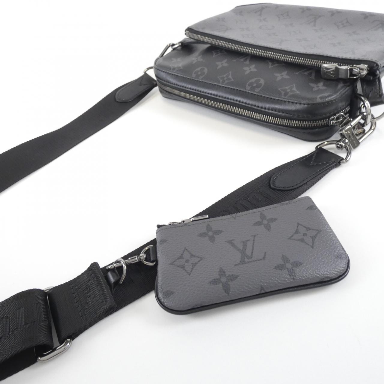 LOUIS VUITTON Monogram Eclipse Reverse Trio 郵差包 M69443 單肩包