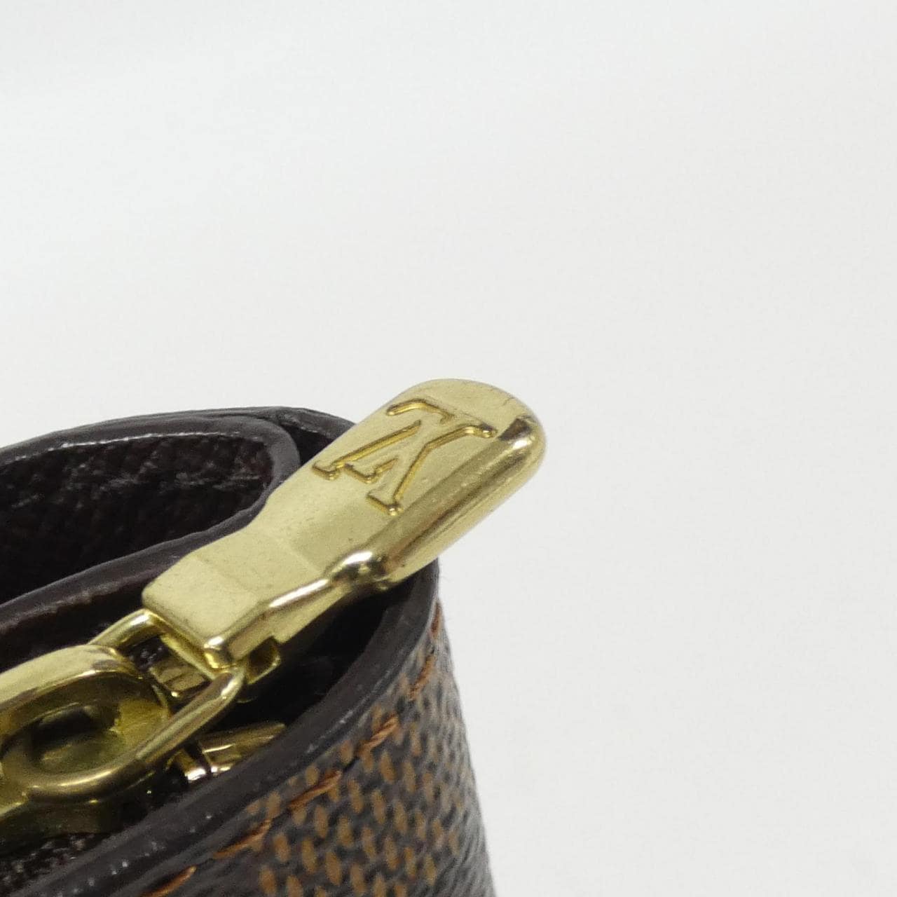 ルイヴィトン ダミエ コンパクト ジップ N61668 財布