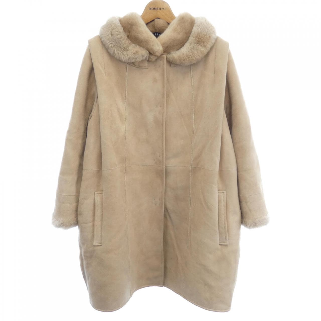 FOSSI Mouton coat