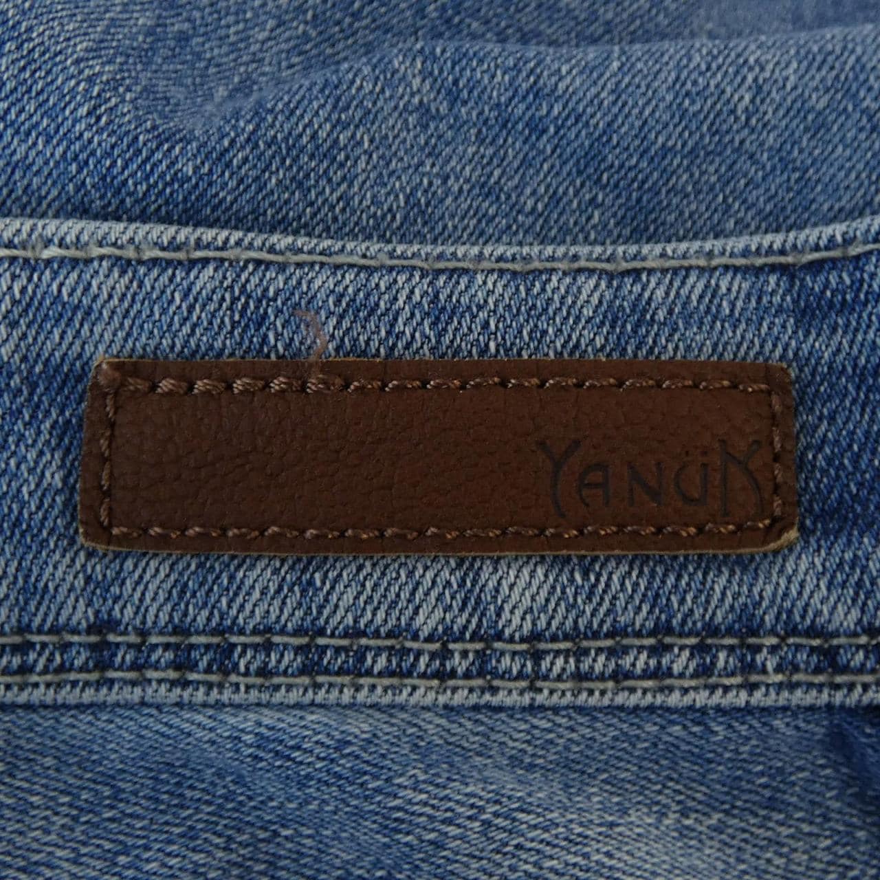 ヤヌーク YANUK ジーンズ