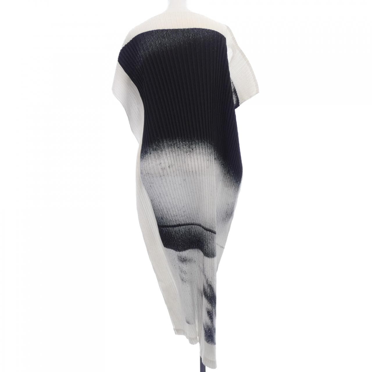 イッセイミヤケ ISSEY MIYAKE IM51FH662 ワンピース