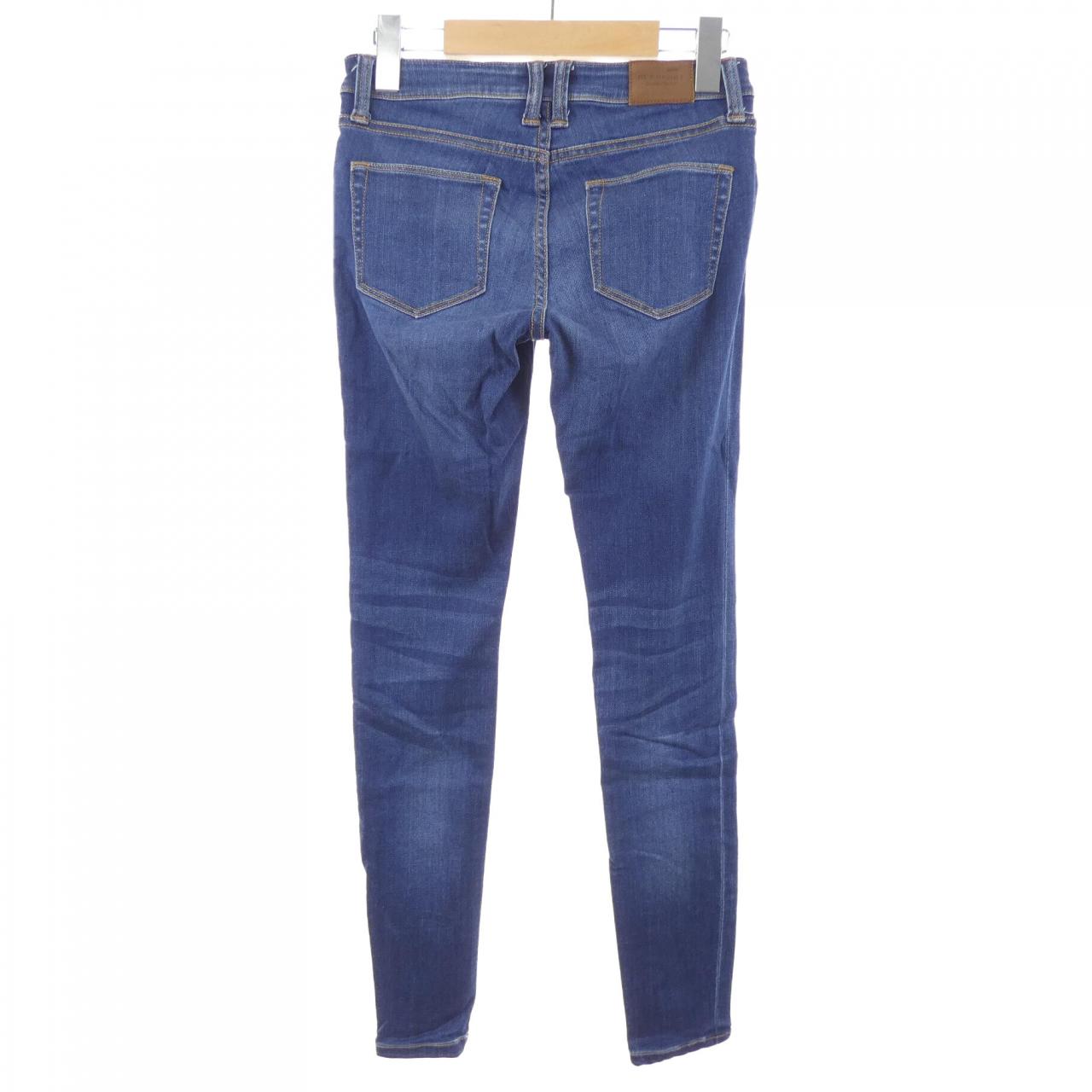 バーバリー BURBERRY 39914111 ジーンズ