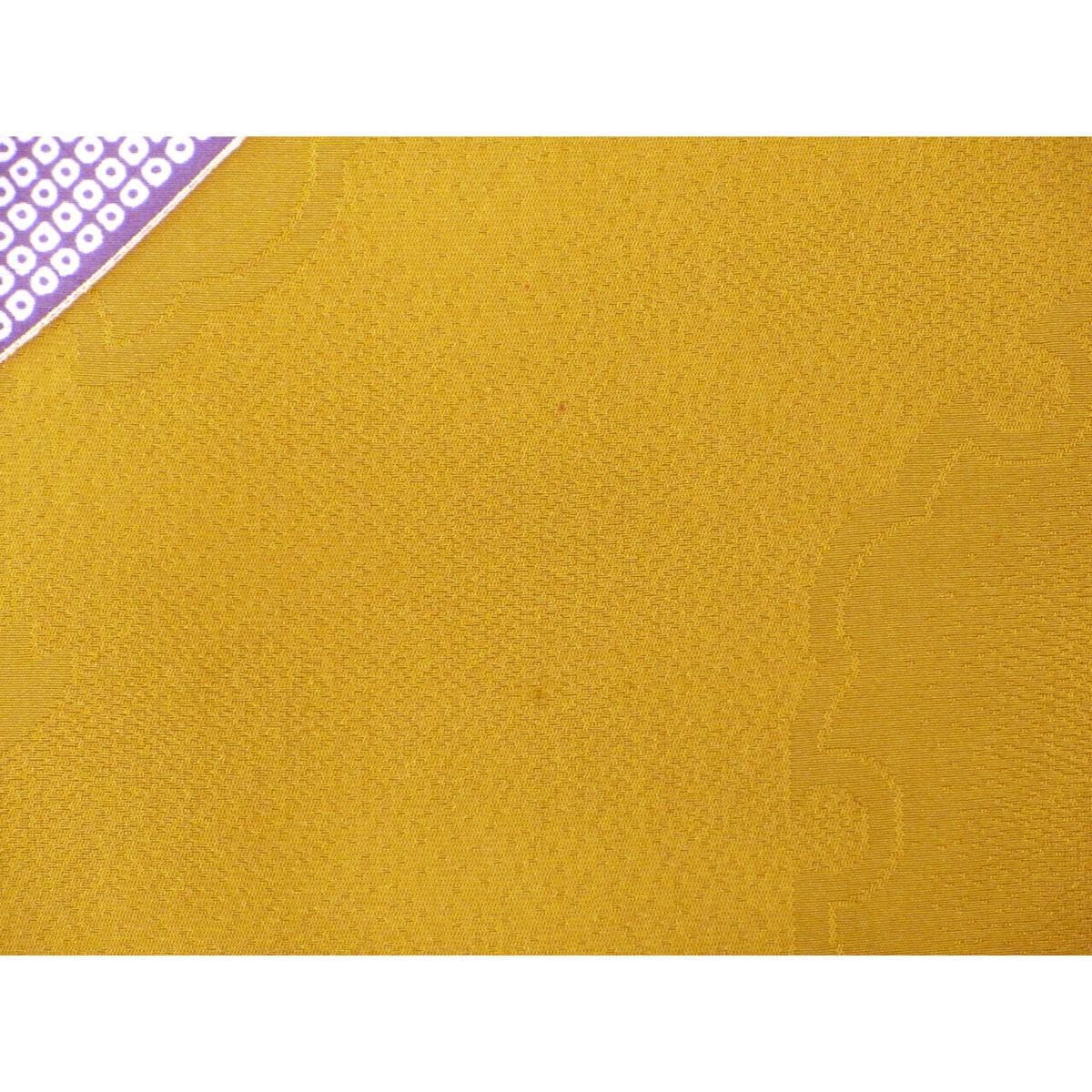 振袖　友禅金彩加工　刺繍入り
