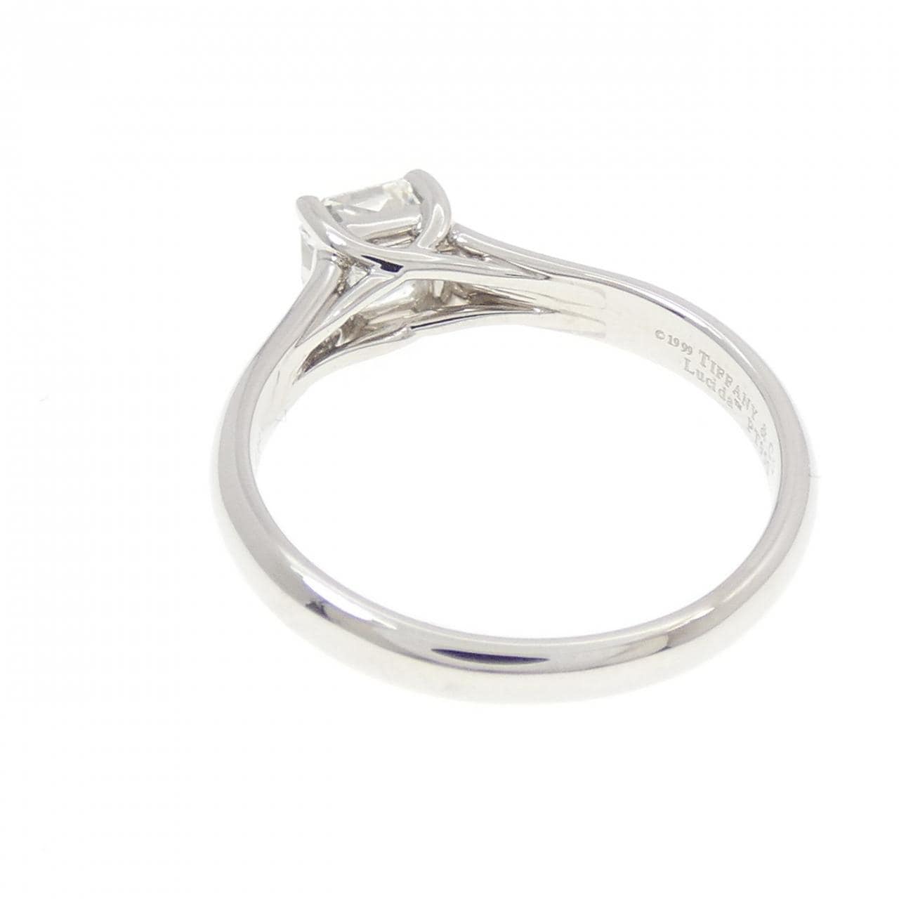 ティファニー ルシダ リング 0.70CT E VVS2