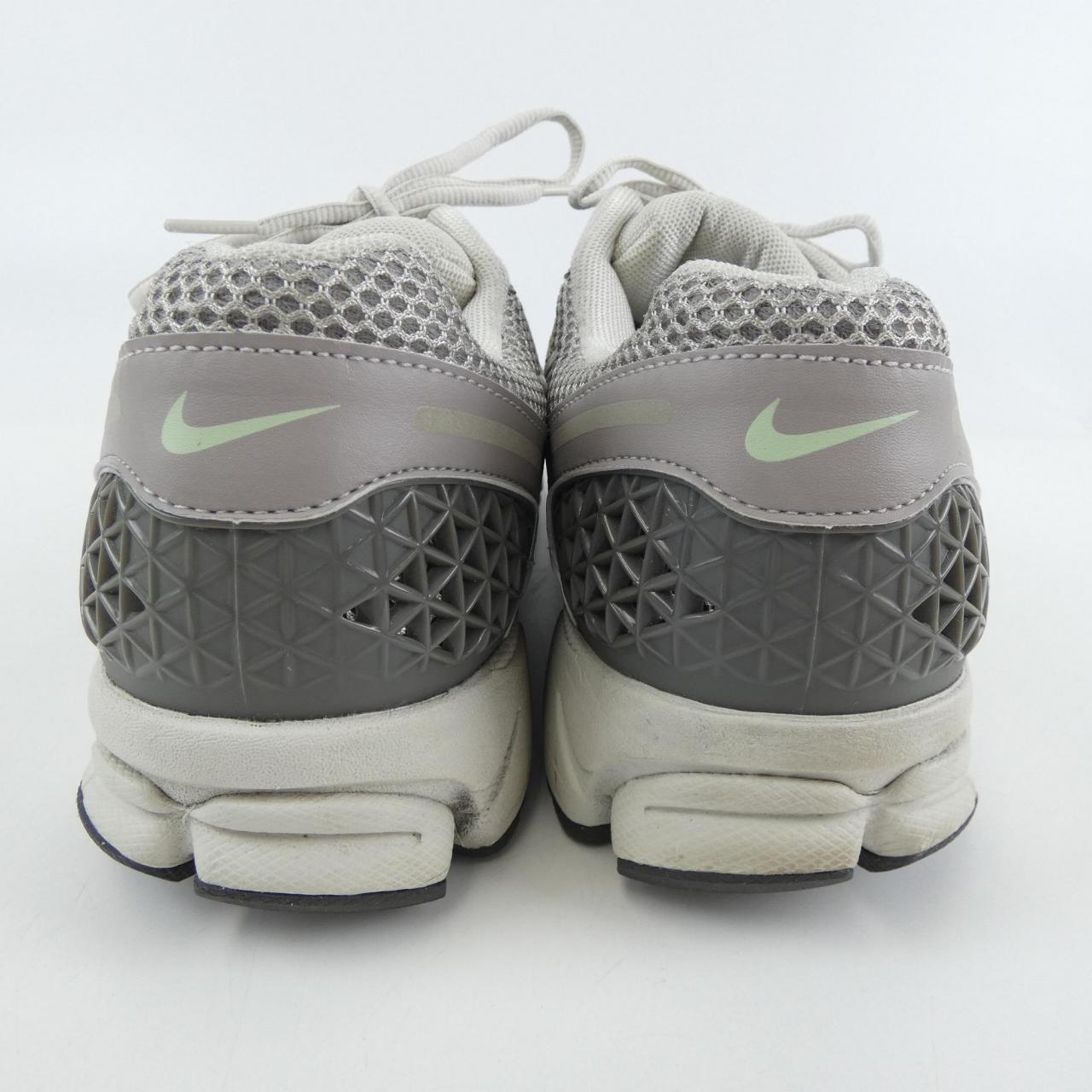 ナイキ NIKE スニーカー
