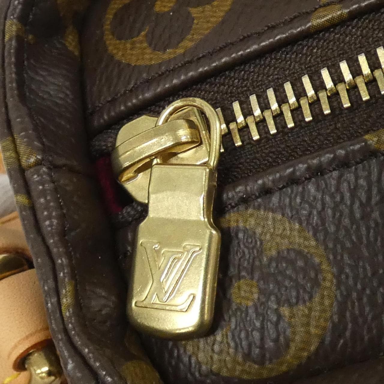 ルイヴィトン モノグラム ヴィバ シテ MM M51164 ショルダーバッグ