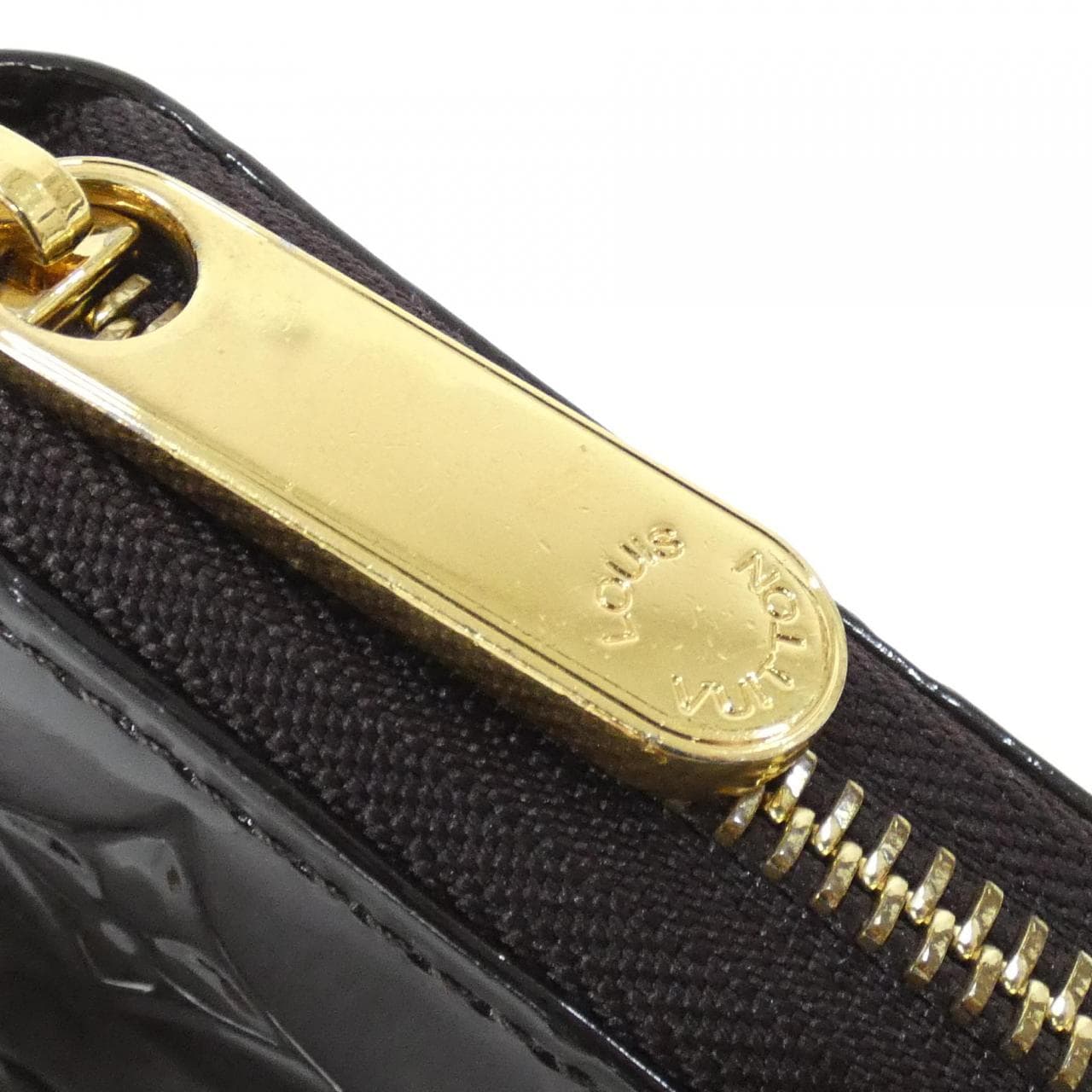 ルイヴィトン ヴェルニ ジッピー ウォレット M90416 財布