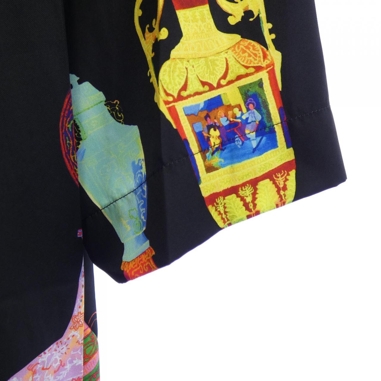 ヴェルサーチェ VERSACE A85919 S／Sシャツ