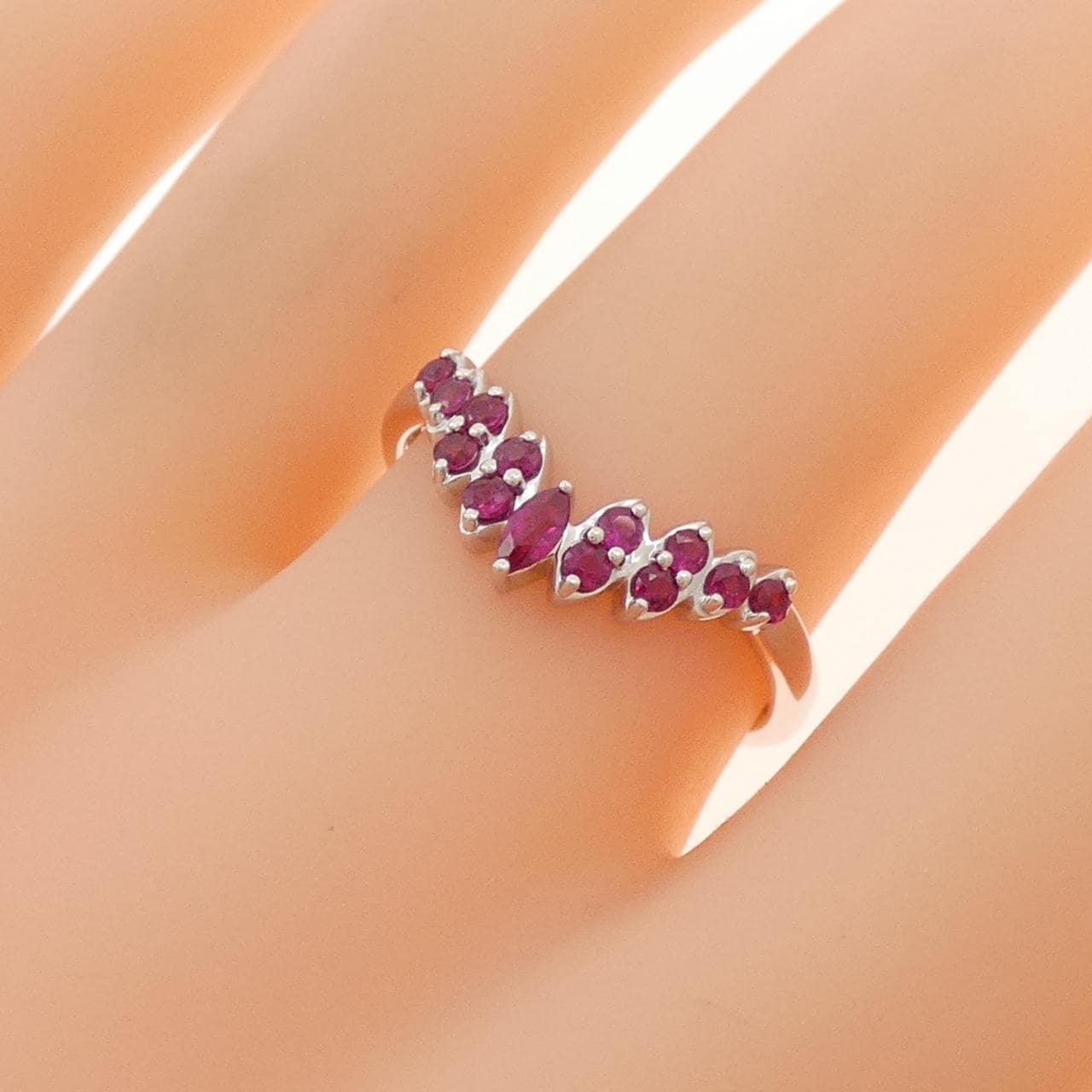 ジーエスティービー ルビー リング 0.40CT