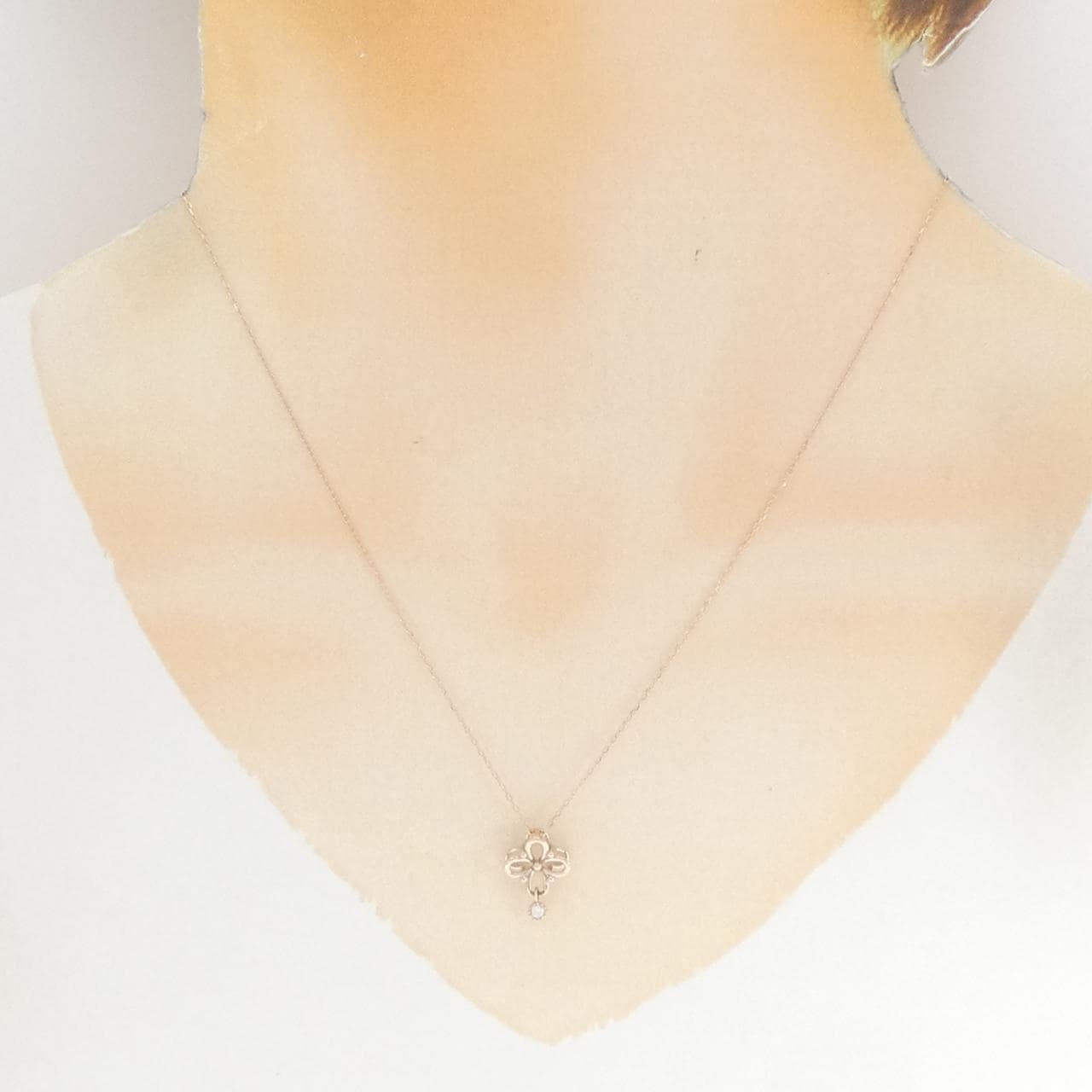 K10PG フラワー ダイヤモンド ネックレス 0.02CT