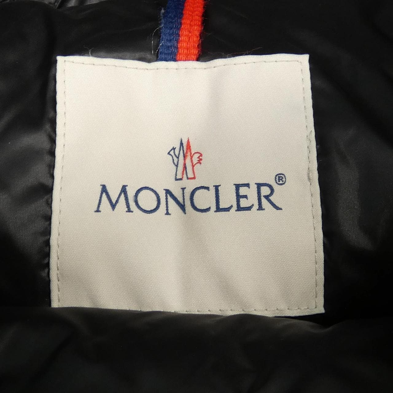 モンクレール MONCLER ダウンジャケット