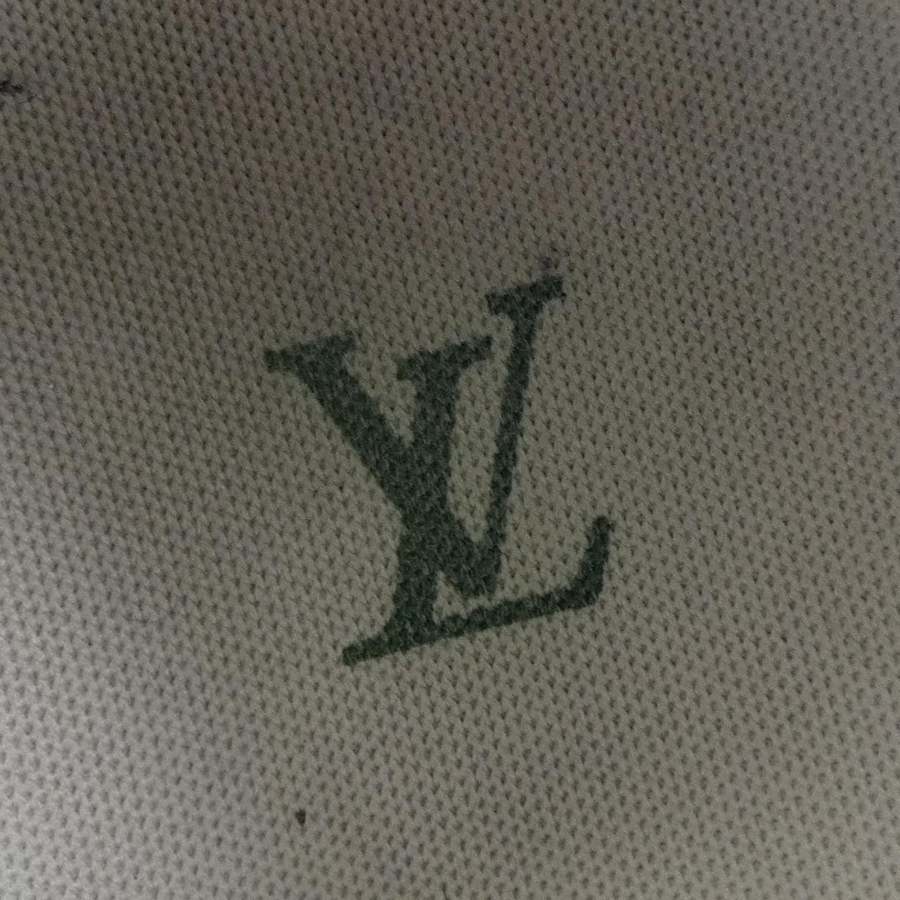 ルイヴィトン LOUIS VUITTON スニーカー