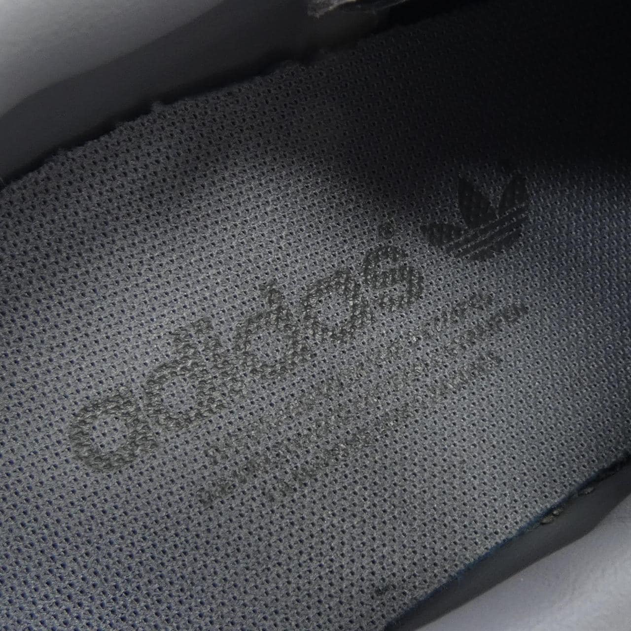 アディダス ADIDAS JI1880 スニーカー