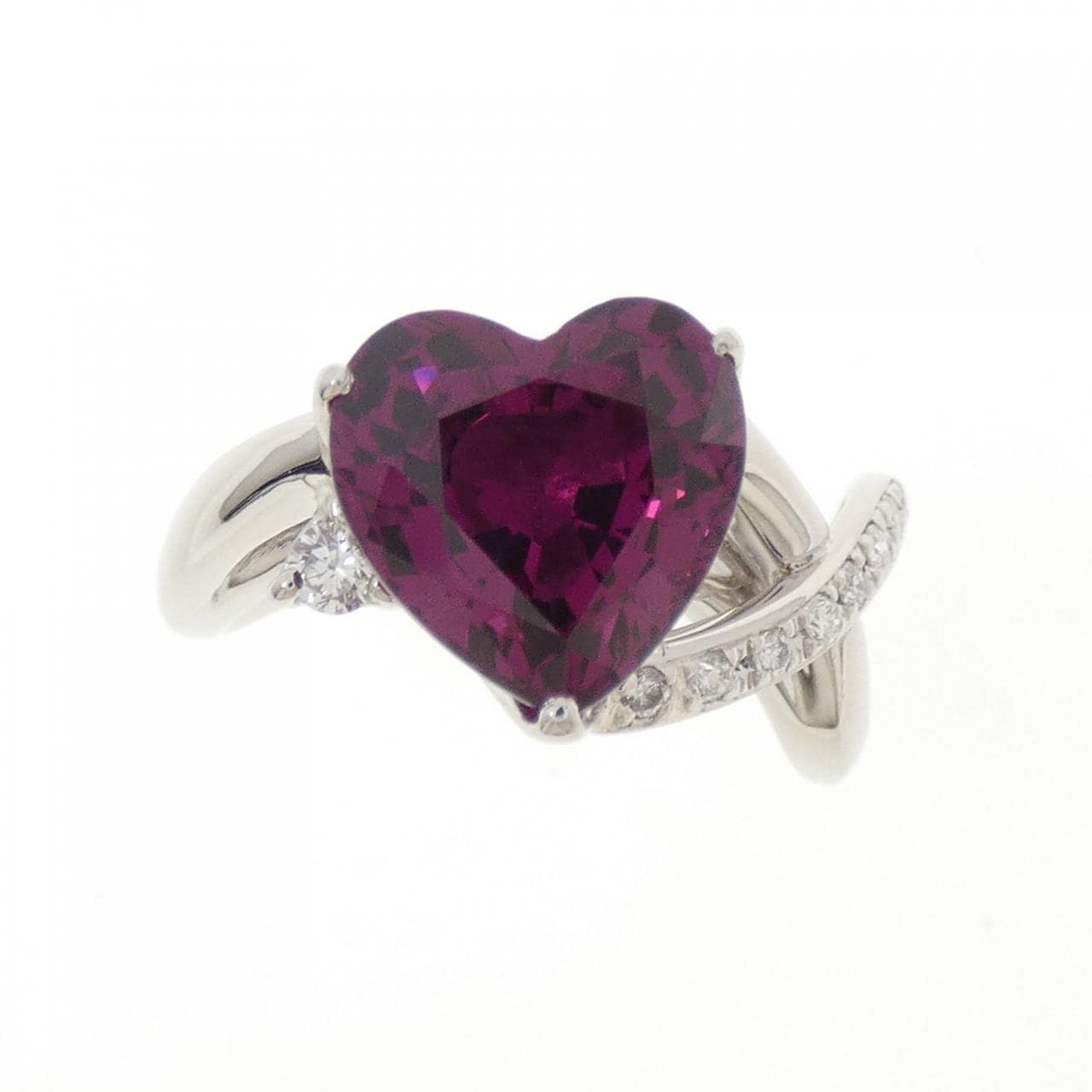 PT900 Heart Garnet Ring 4.41CT