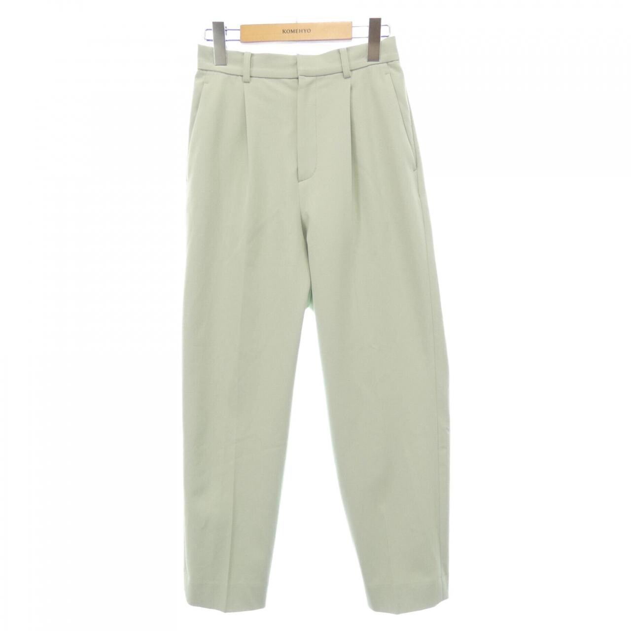 アクアスキュータム Aquascutum パンツ