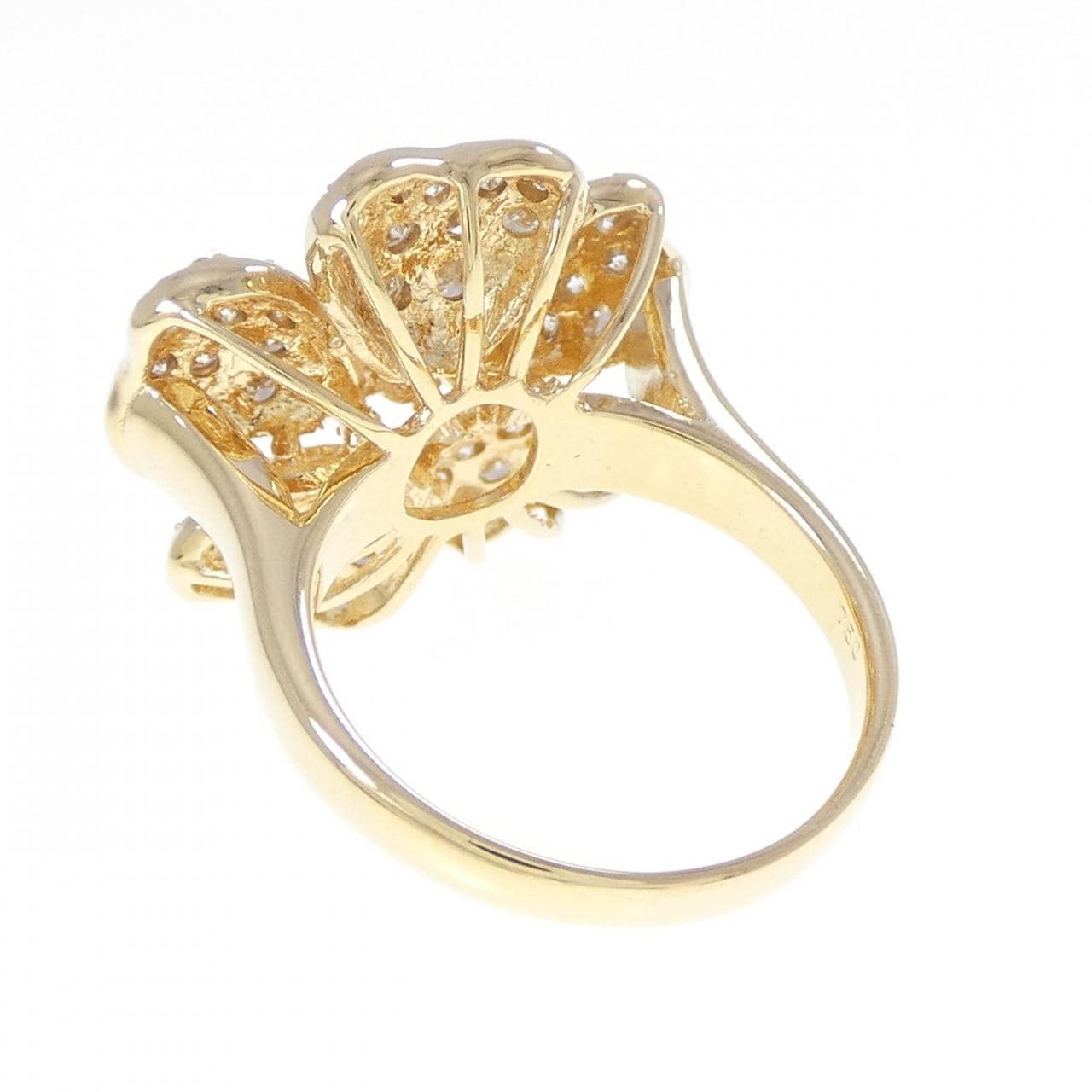 750YG フラワー ダイヤモンド リング 1.66CT