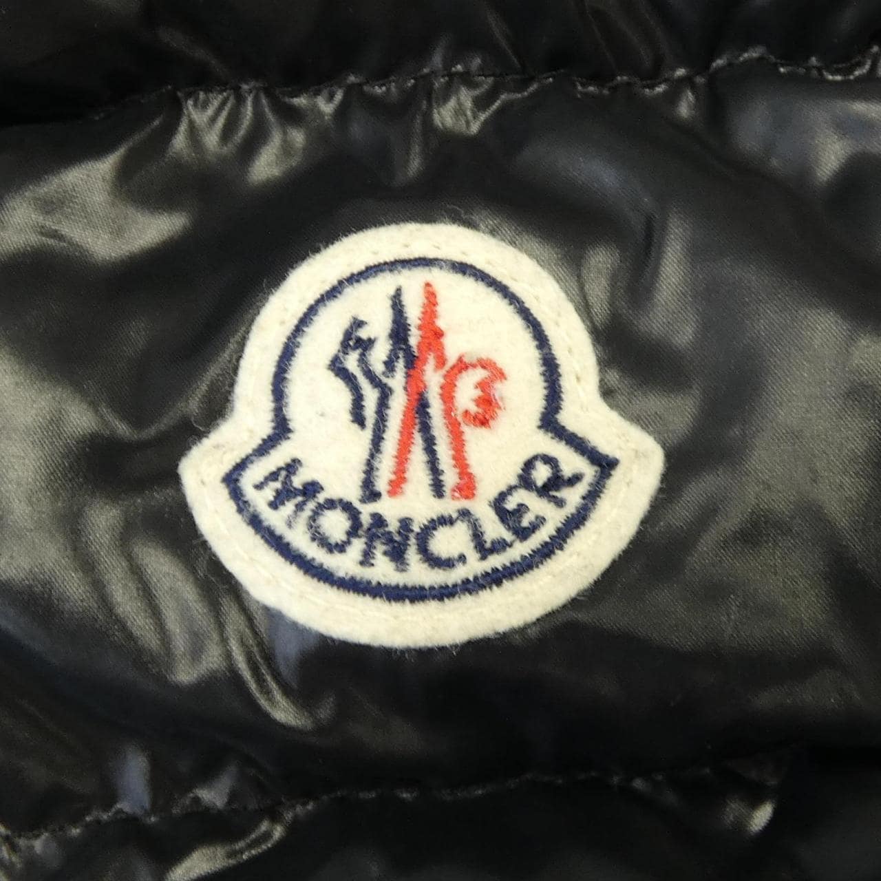モンクレール MONCLER ダウンジャケット