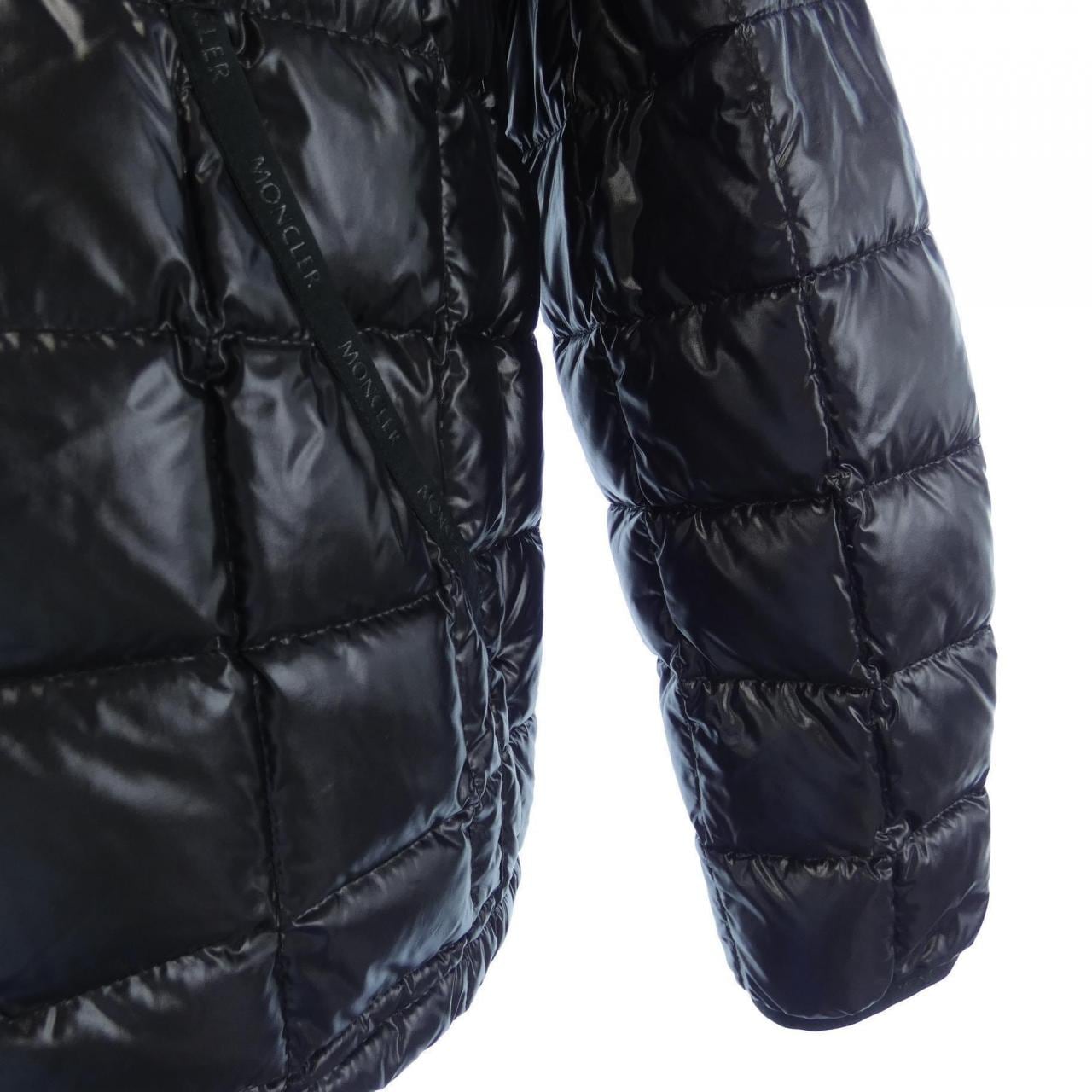モンクレール MONCLER ダウンジャケット