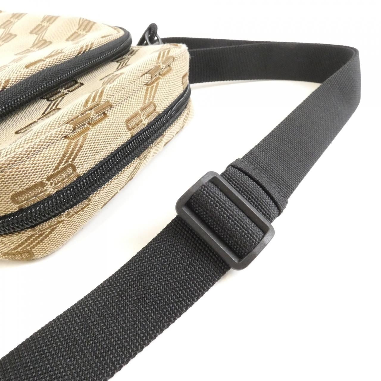 バレンシアガ サイン クロス メッセンジャー BBモノグラム 767909 210HH ショルダーバッグ