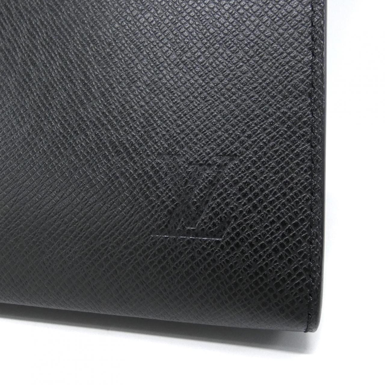 ルイヴィトン タイガ ポシェット ヴォワヤージュ MM M30547 バッグ