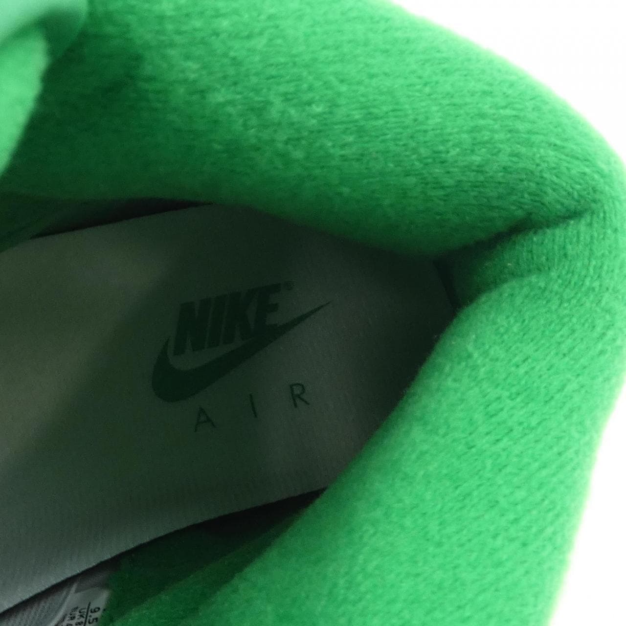 ナイキ ジョーダン NIKE JORDAN スニーカー