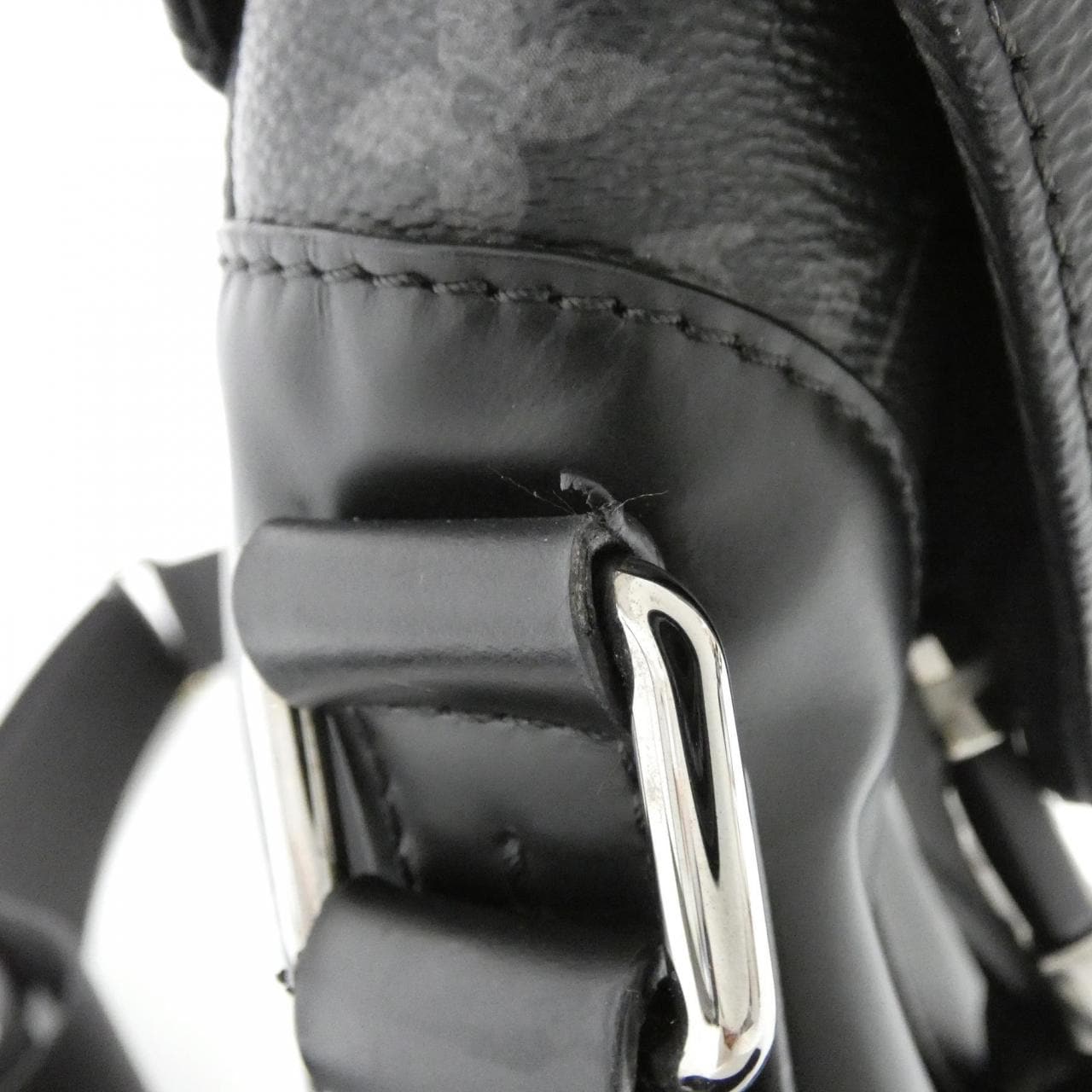 ルイヴィトン モノグラム エクリプス メッセンジャー ヴォワヤージュ PM M40511 ショルダーバッグ