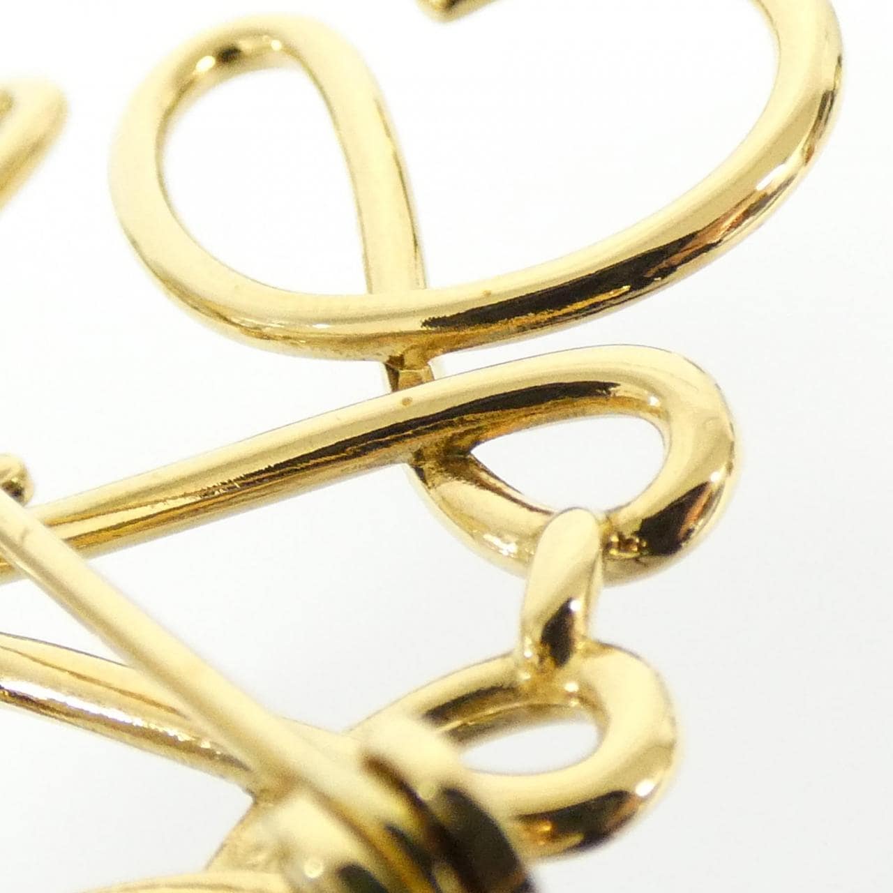 ロエベ 111 25 020 ブローチ