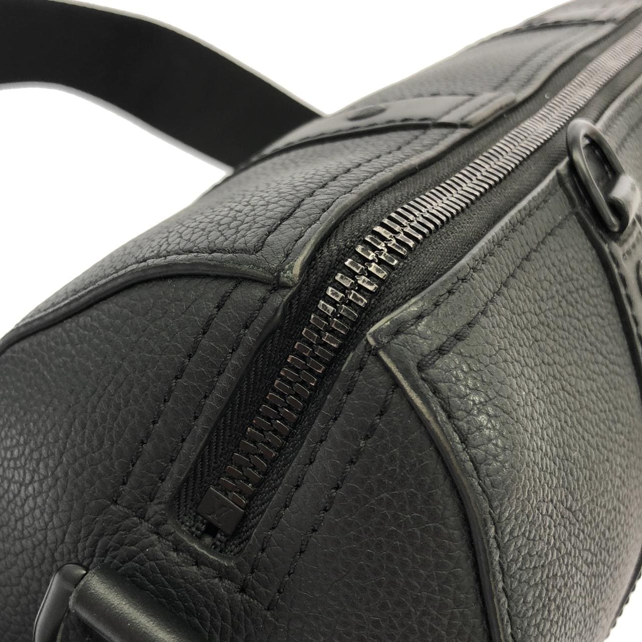 ルイヴィトン LVアエログラム シティ キーポル M59255 ショルダーバッグ
