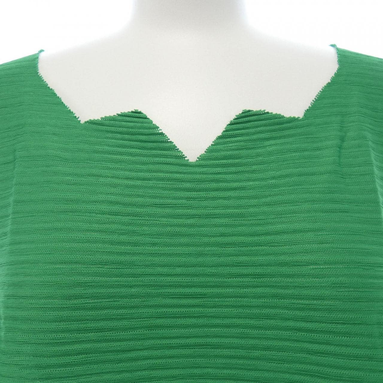 ミーイッセイミヤケ me ISSEY MIYAKE トップス