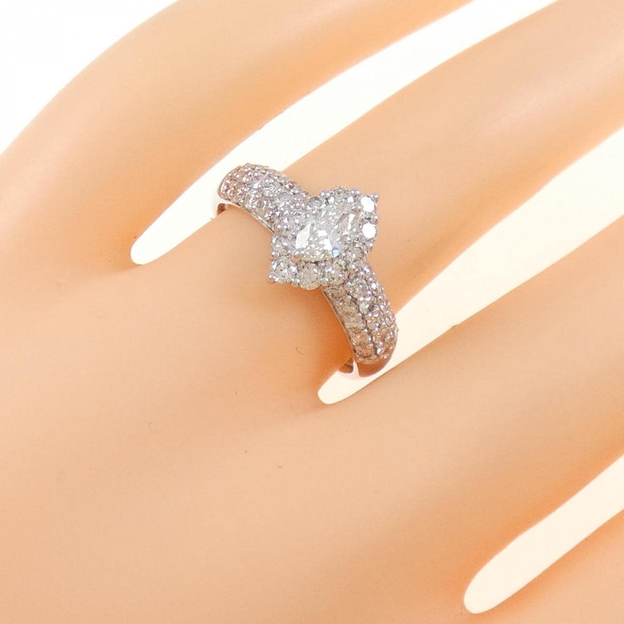 【新品】PT ダイヤモンド リング 0.25CT