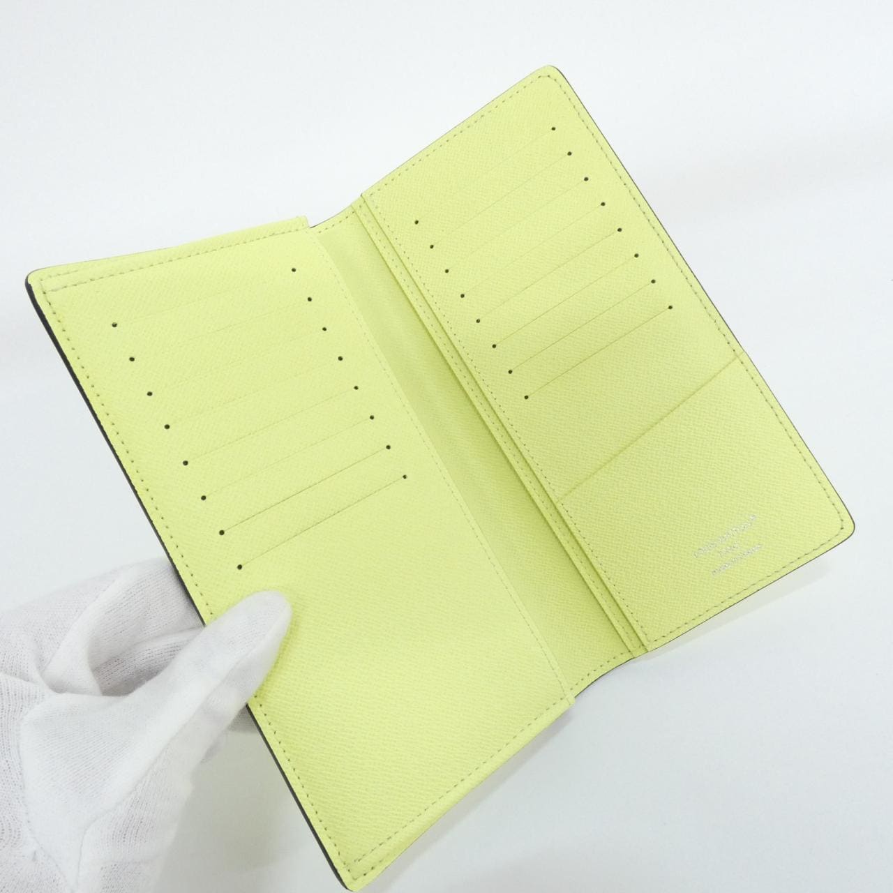 ルイヴィトン タイガ ラマ ポルトフォイユ ブラザ M30947 財布