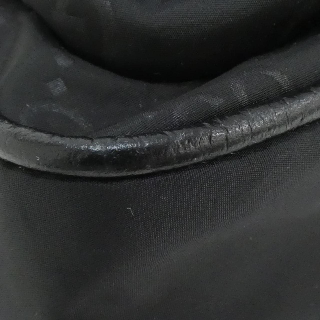 グッチ 510335 K28AN ショルダーバッグ