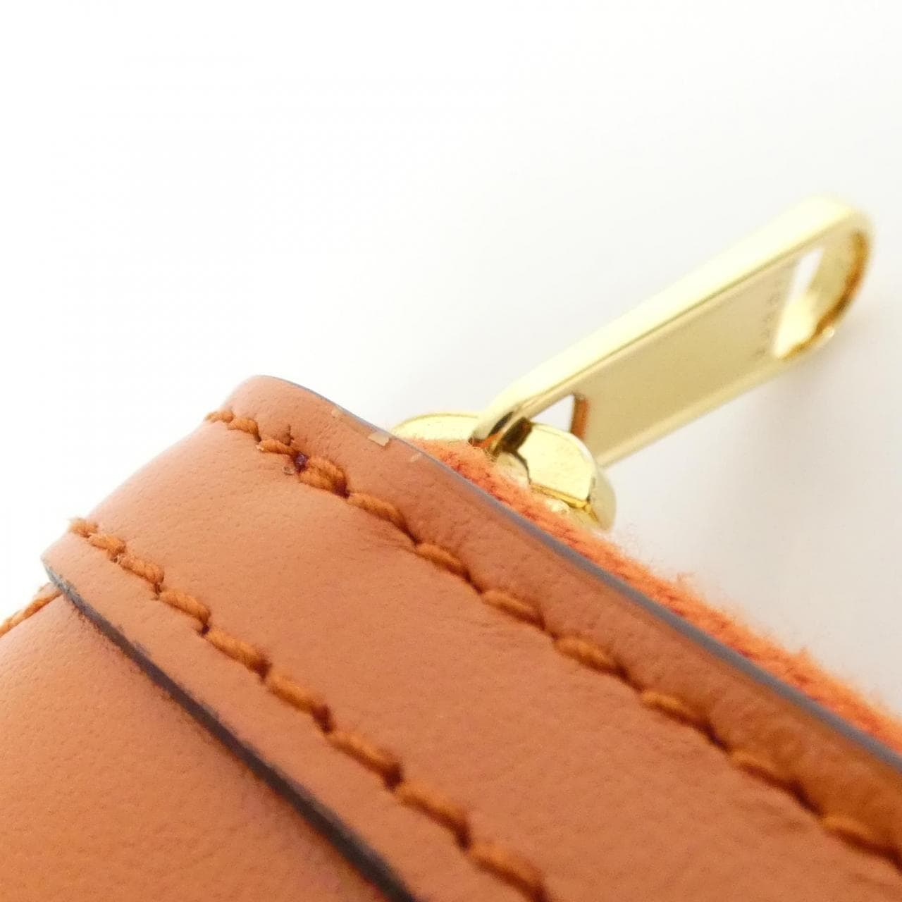 Gucci 723784 UM8IG钱包
