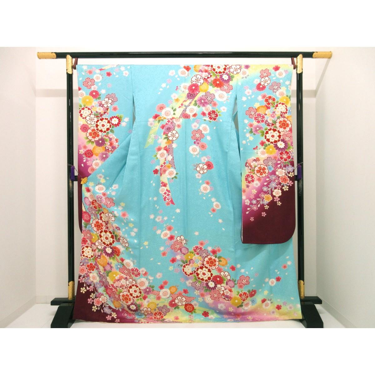 振袖　友禅加工刺繍入り　ボカシ染