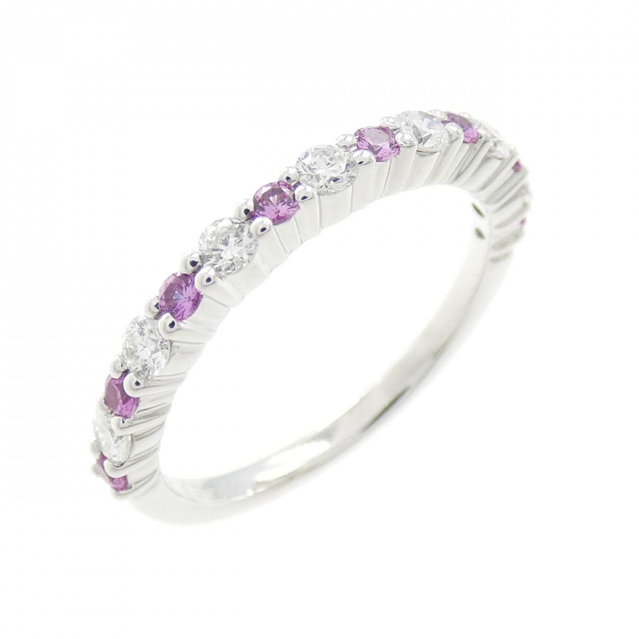 4°C Sapphire Ring