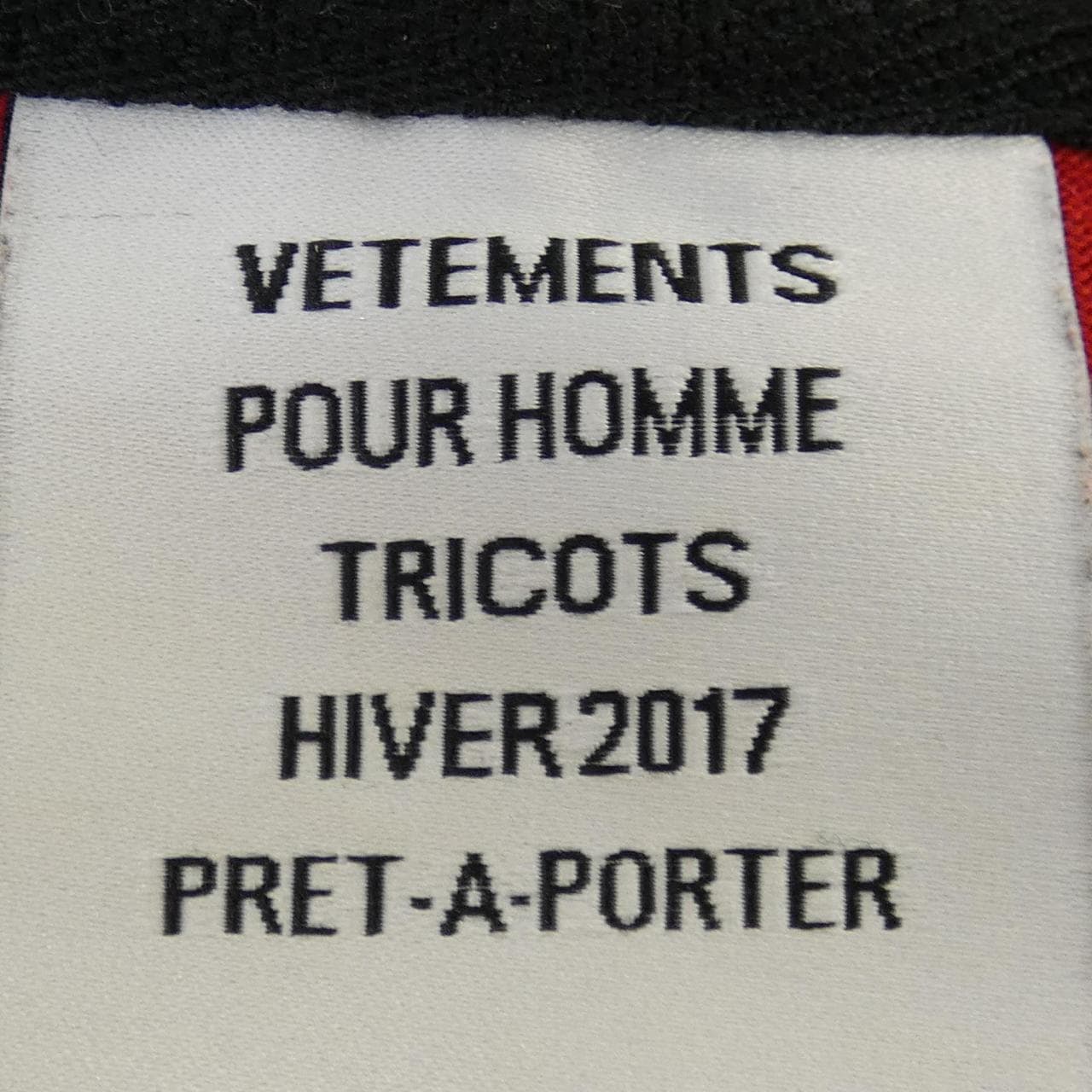 VETEMENTS VETMENTS 上衣