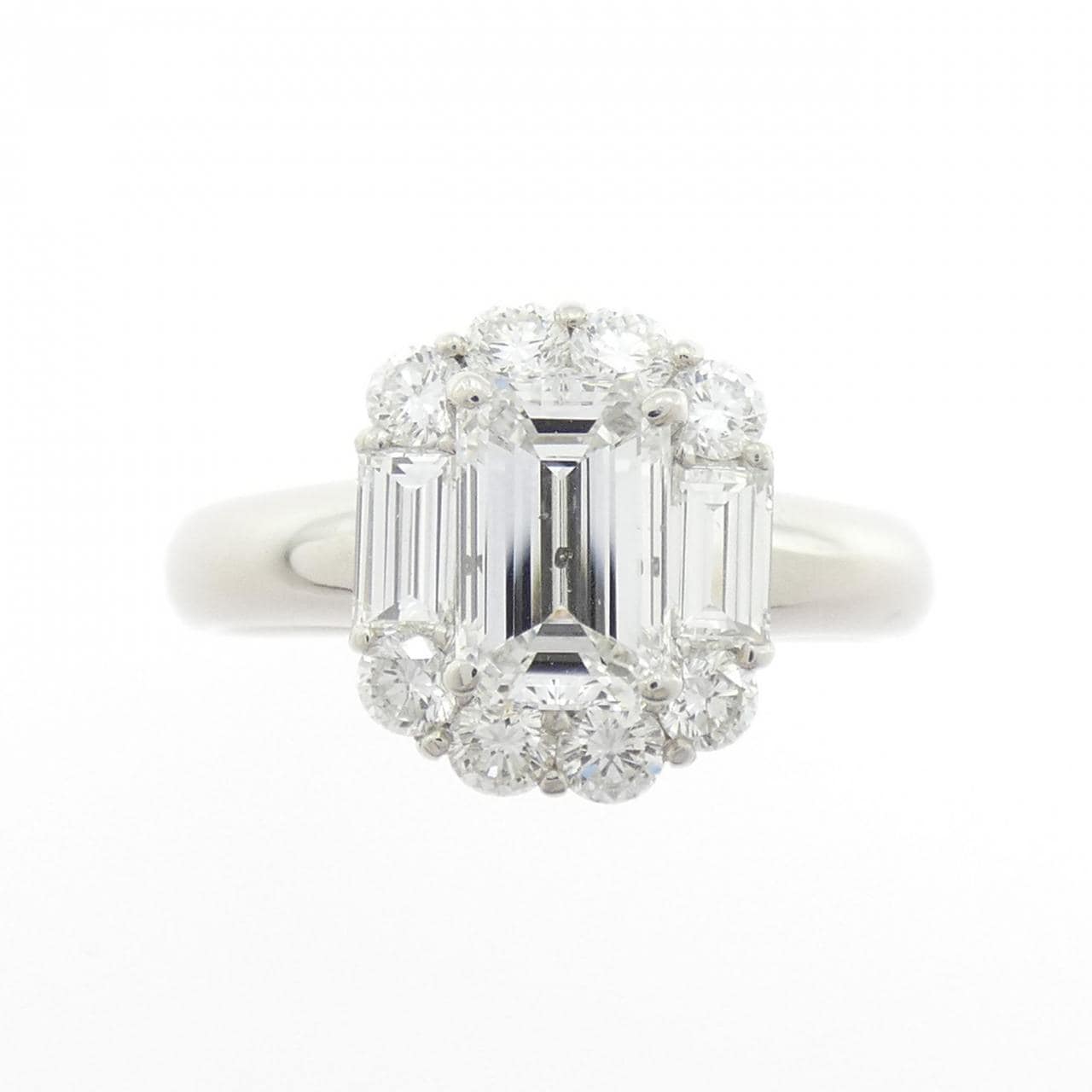PT900 ダイヤモンド リング 1.090CT F SI2 エメラルドカット