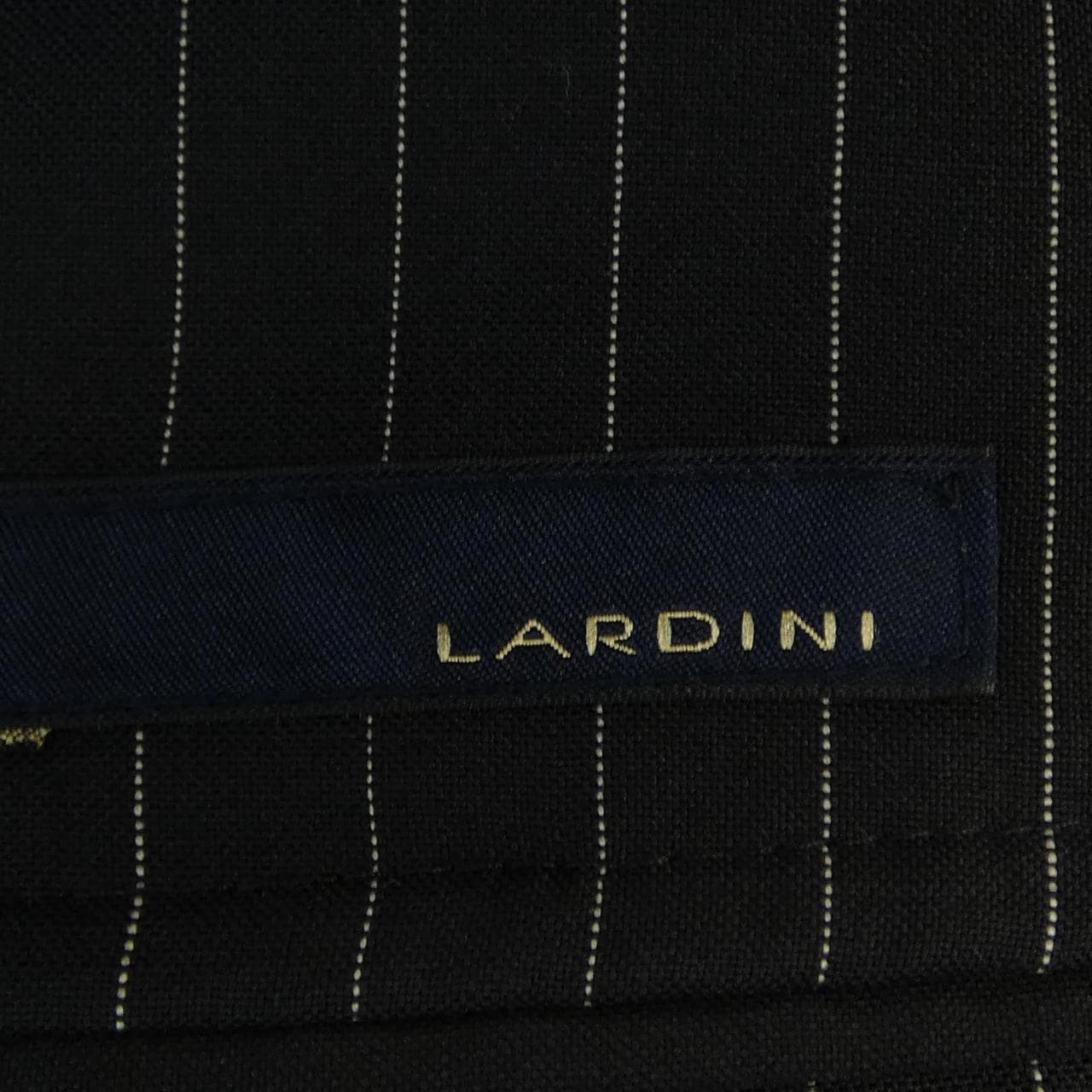 ラルディーニ LARDINI スーツ