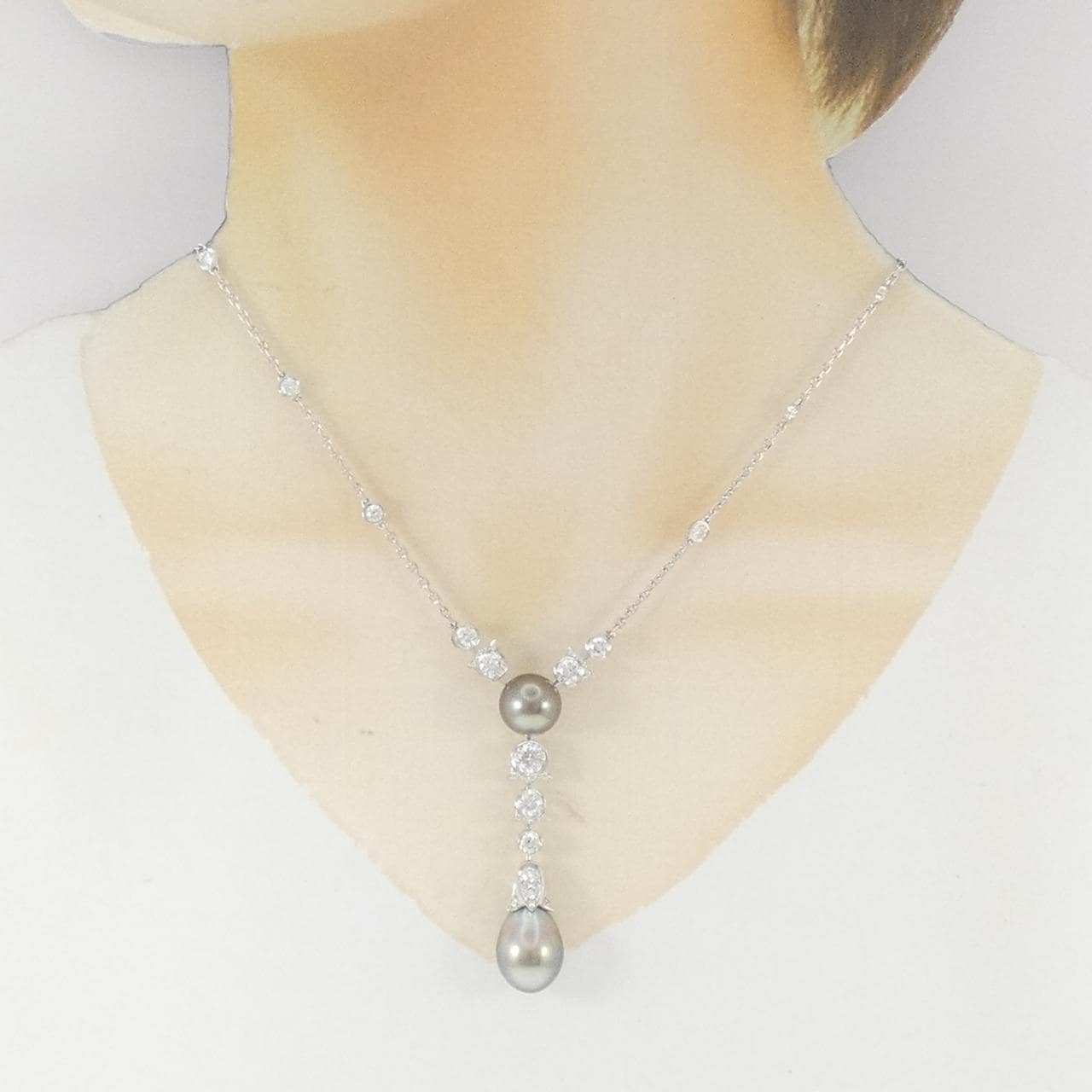 カルティエ ドリューン 黒蝶パール ネックレス F VVS2 EXT