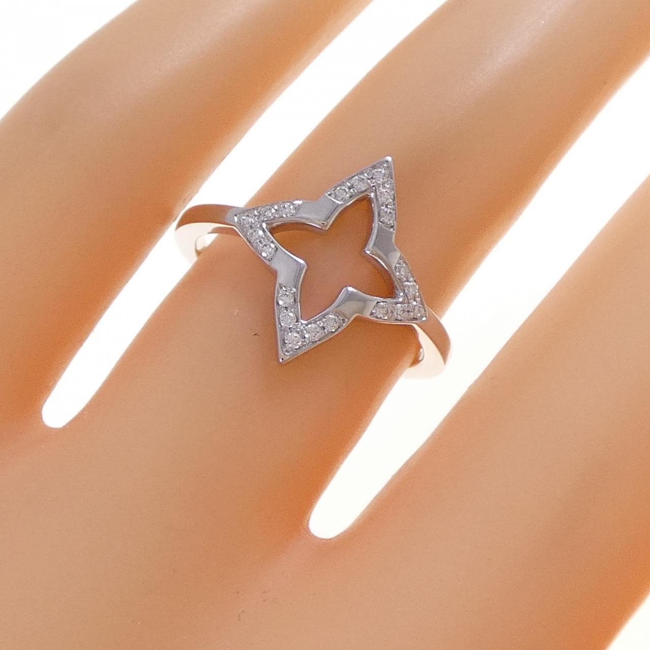 ルイヴィトン オンブレ ブロッサム リング