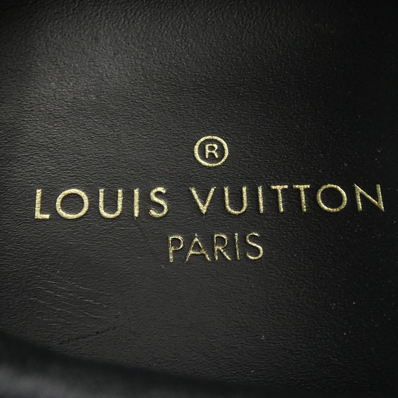 ルイヴィトン LOUIS VUITTON スニーカー