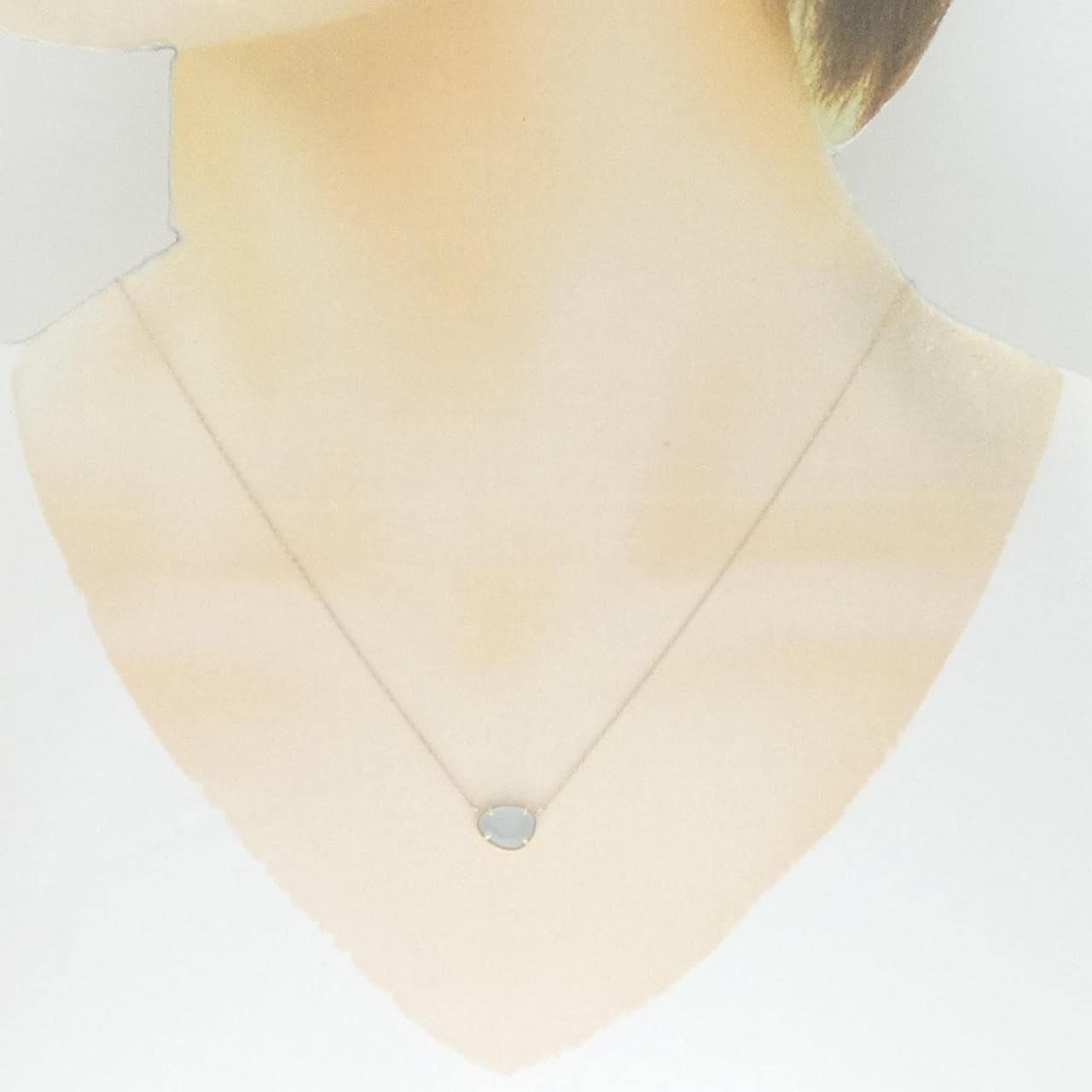 [BRAND NEW] K10YG Aquamarine Necklace