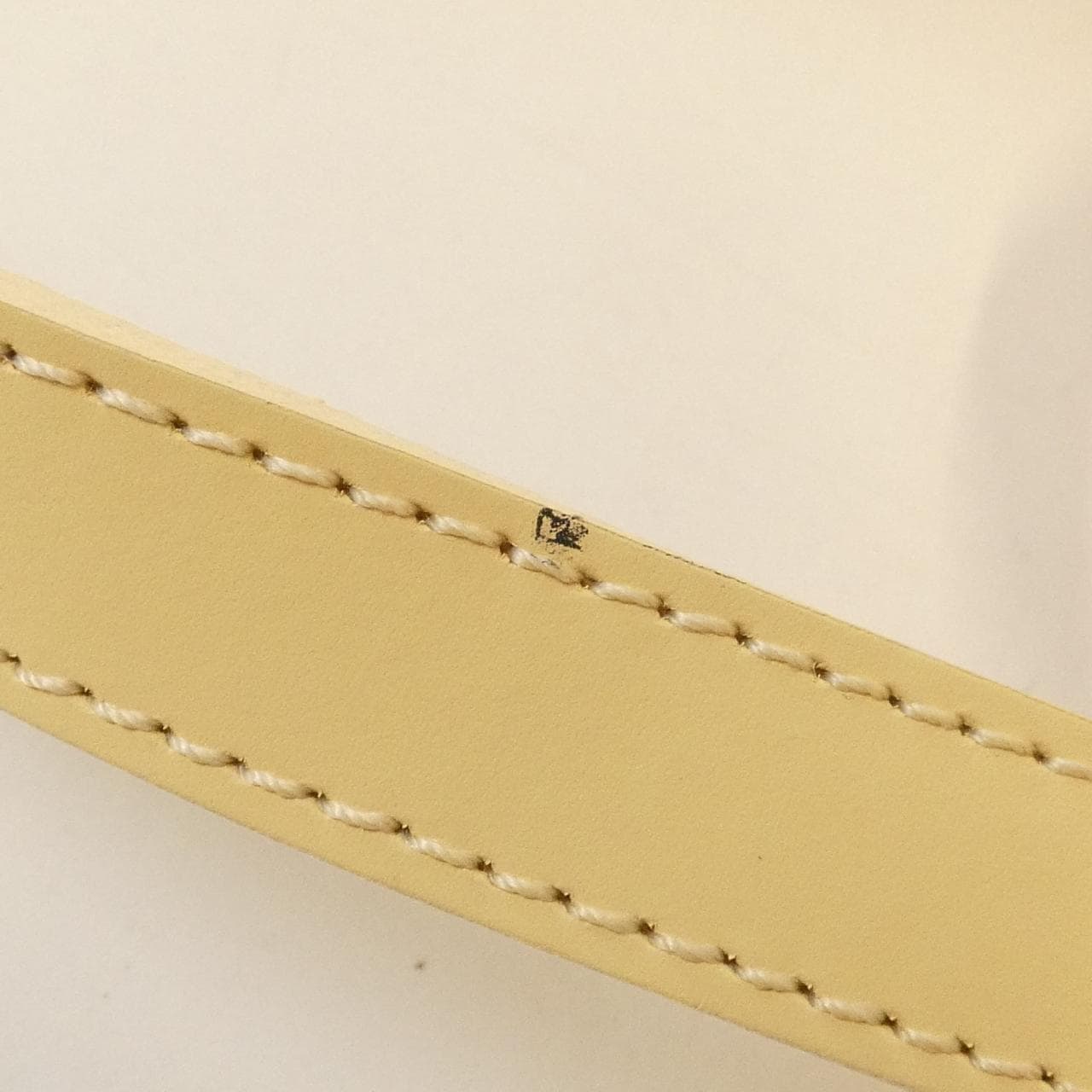 ルイヴィトン エピ スフロ M5222A バッグ