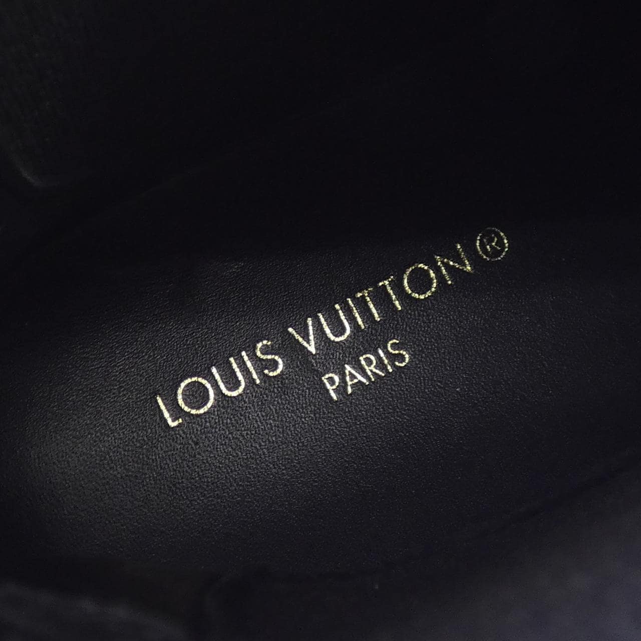 ルイヴィトン LOUIS VUITTON LVサークル LVスクァッドライン スニーカー