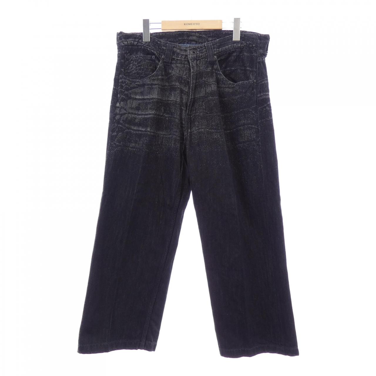 イッセイミヤケ ISSEY MIYAKE ME91FF108 ジーンズ