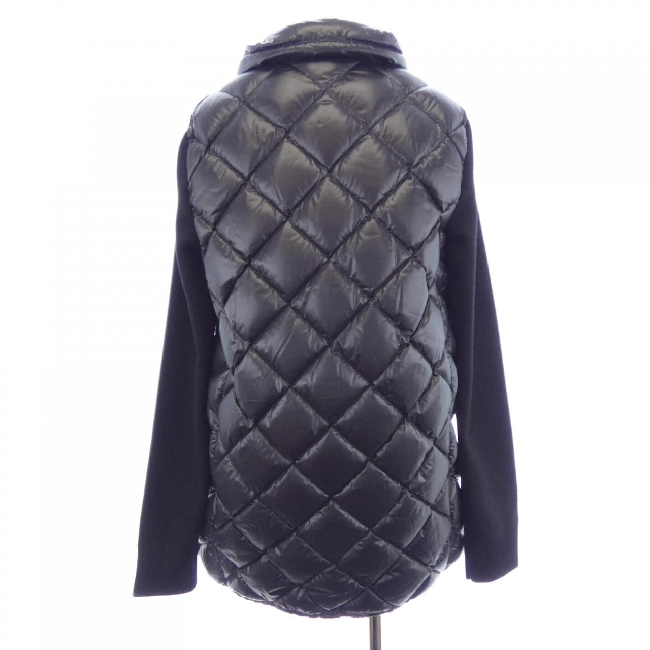 モンクレール MONCLER 20939B00032 ダウンジャケット