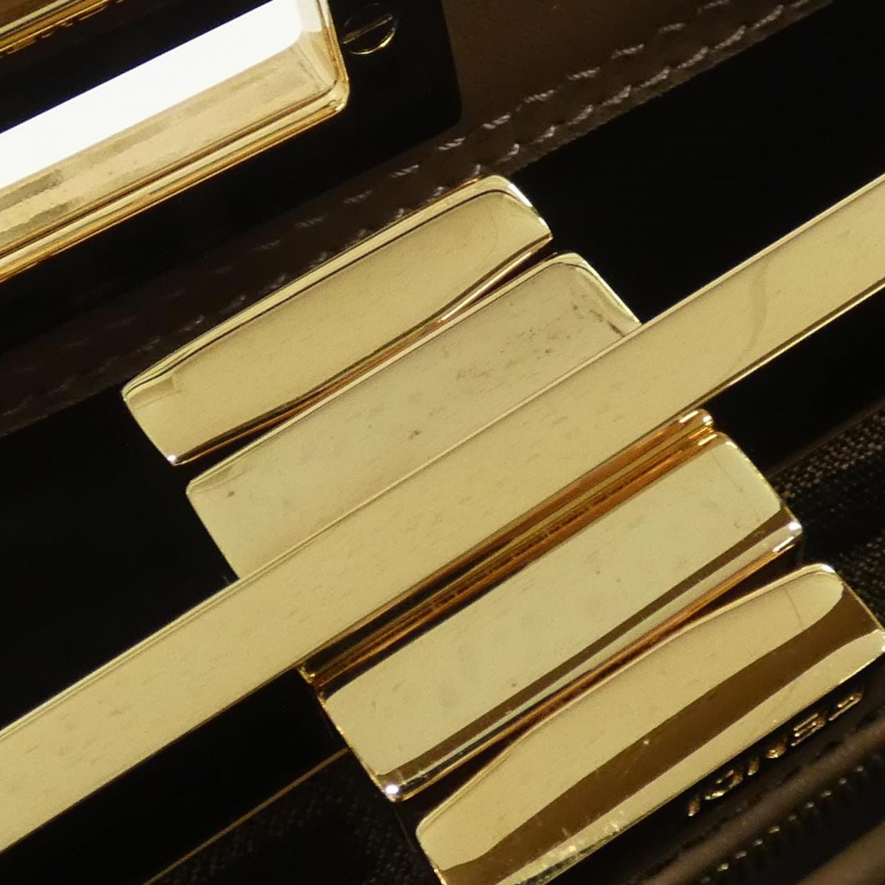 フェンディ ピーカブー ミニ 8BN244 AQ09 バッグ