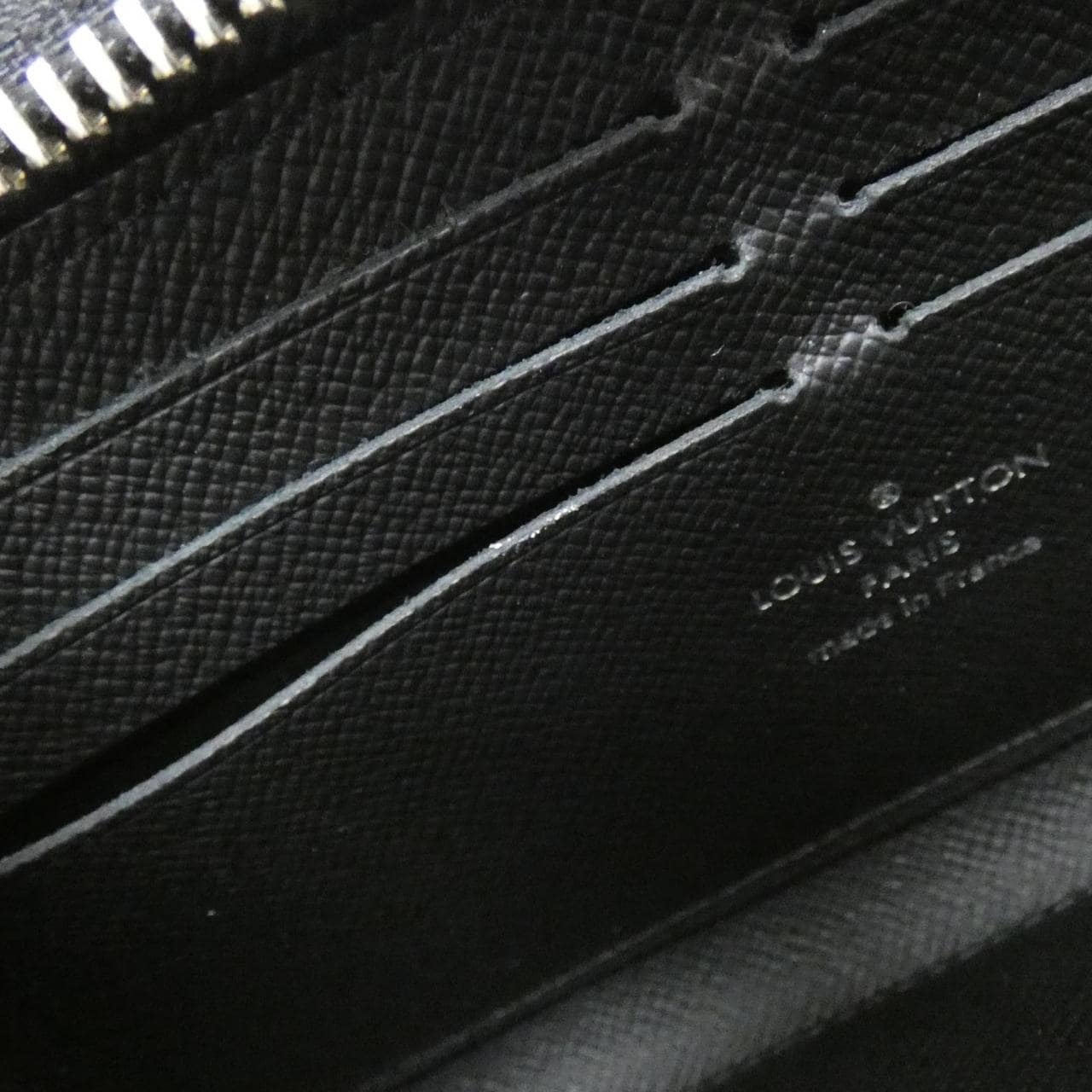 ルイヴィトン タイガ ジッピー ウォレット ホリゾンタル M31071 財布