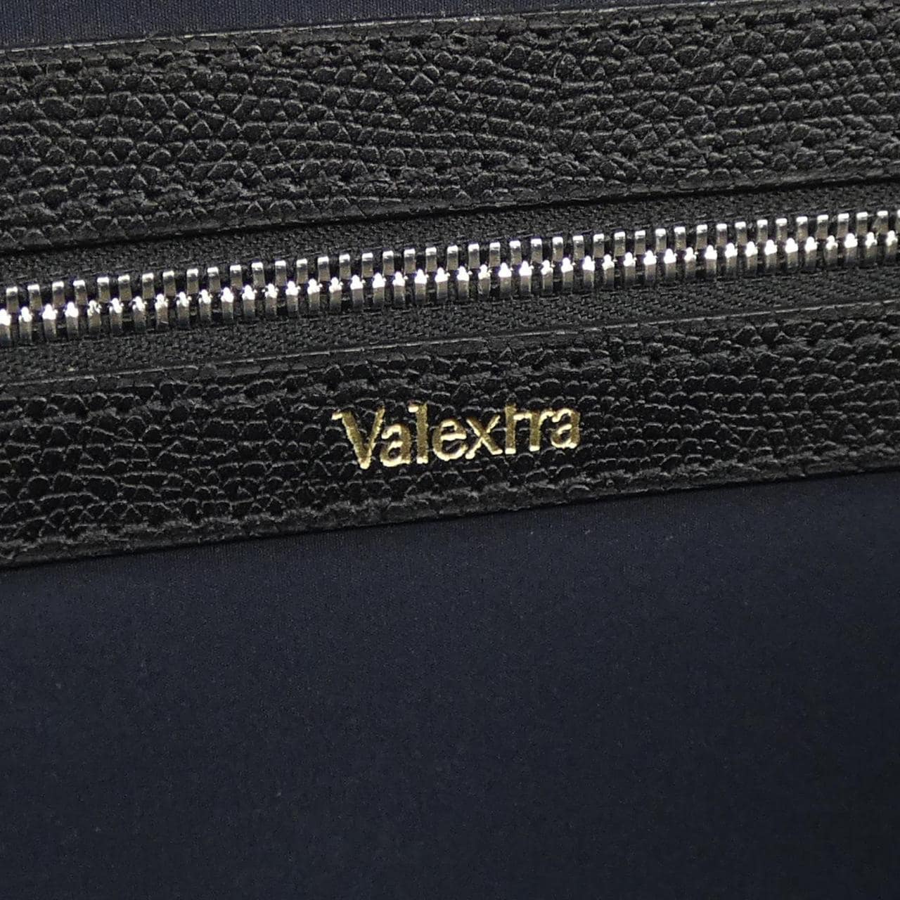 ヴァレクストラ VALEXTRA BAG