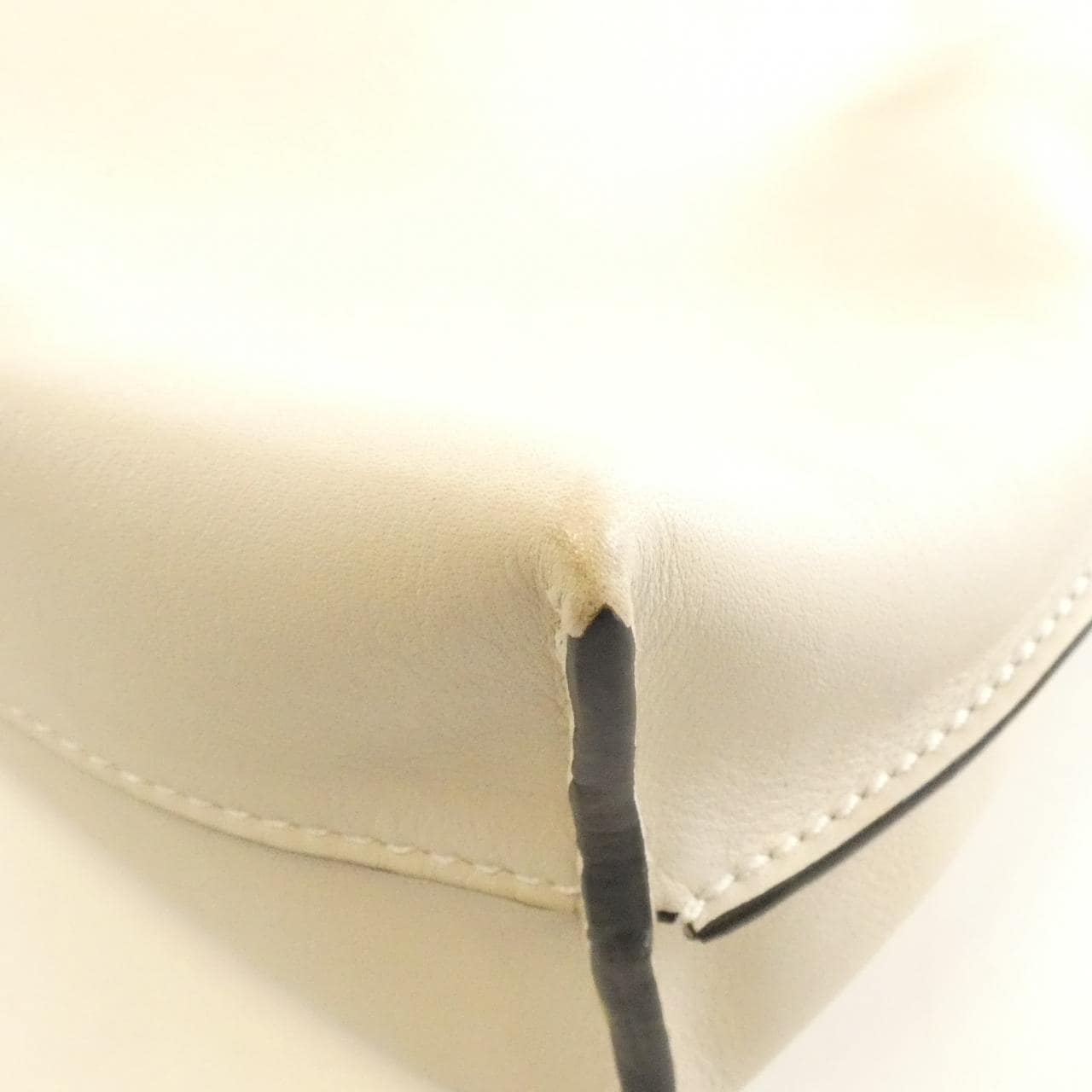 Loewe Flamenco Clutch Mini A411FC2X17 Bag